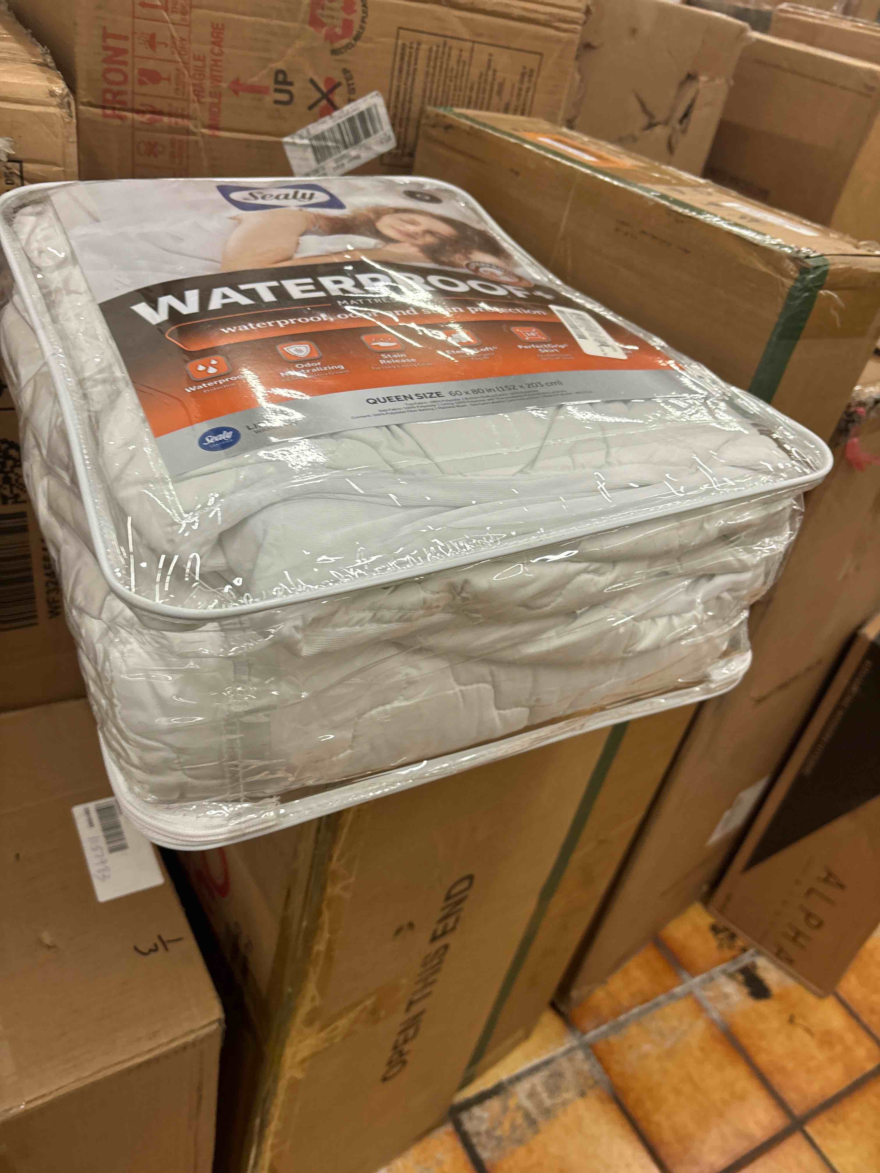 https://s3.amazonaws.com/lotting-images-prod/phillipi/BLU4471881_1733253179237.jpeg