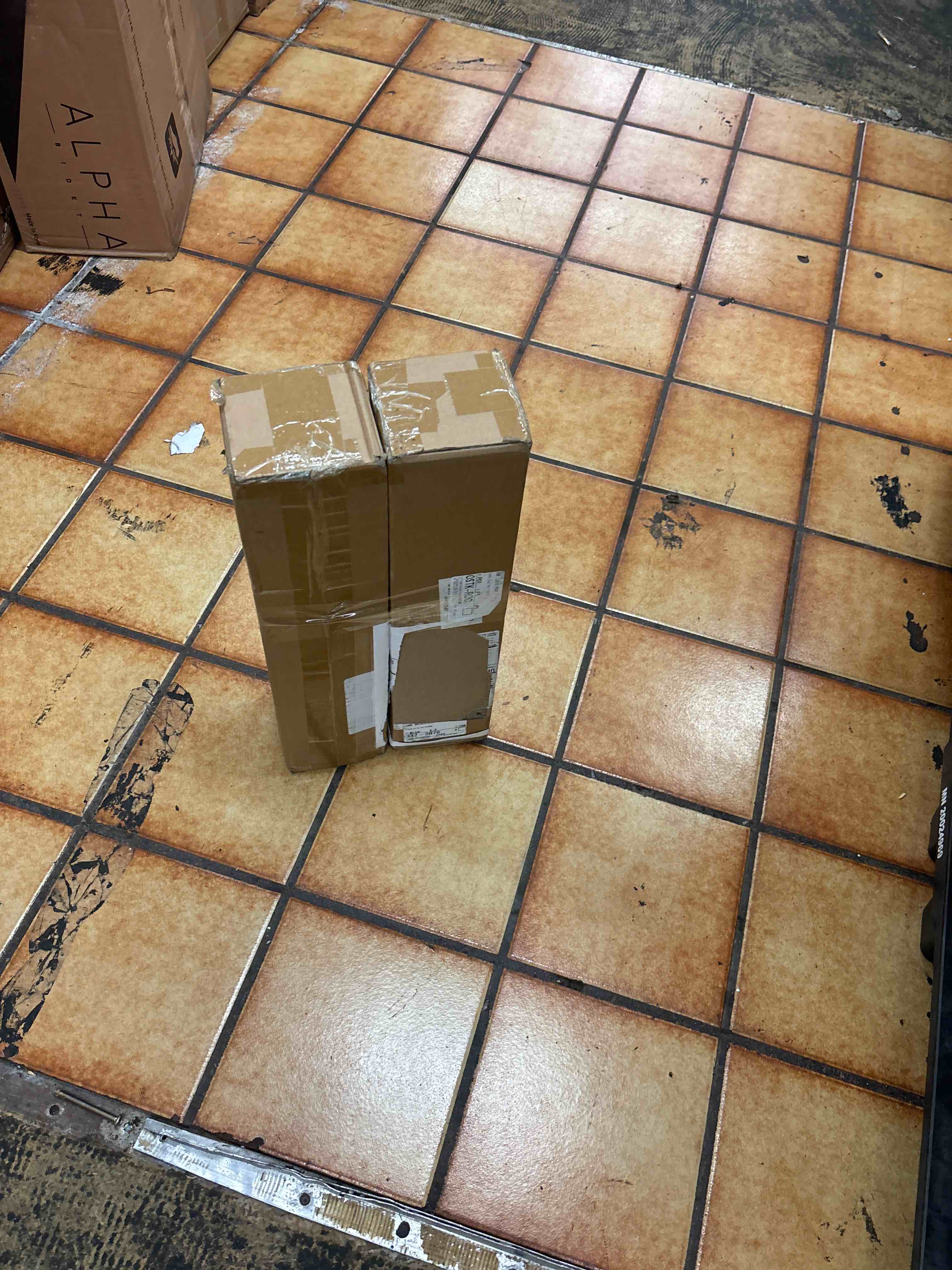 https://s3.amazonaws.com/lotting-images-prod/phillipi/BLU4471888_1733254522805.jpeg
