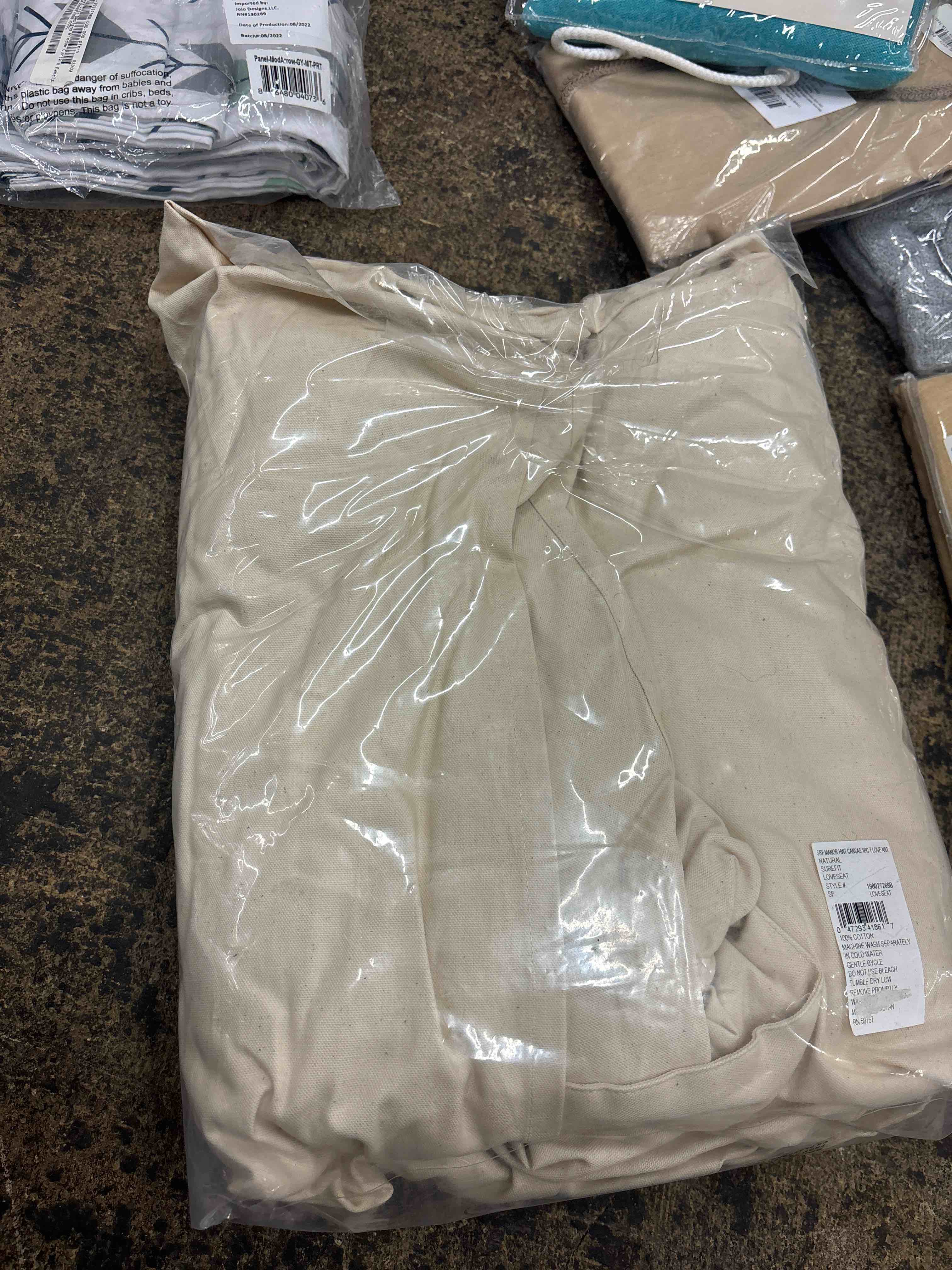 https://s3.amazonaws.com/lotting-images-prod/phillipi/BLU4471905_1733257095475.jpeg
