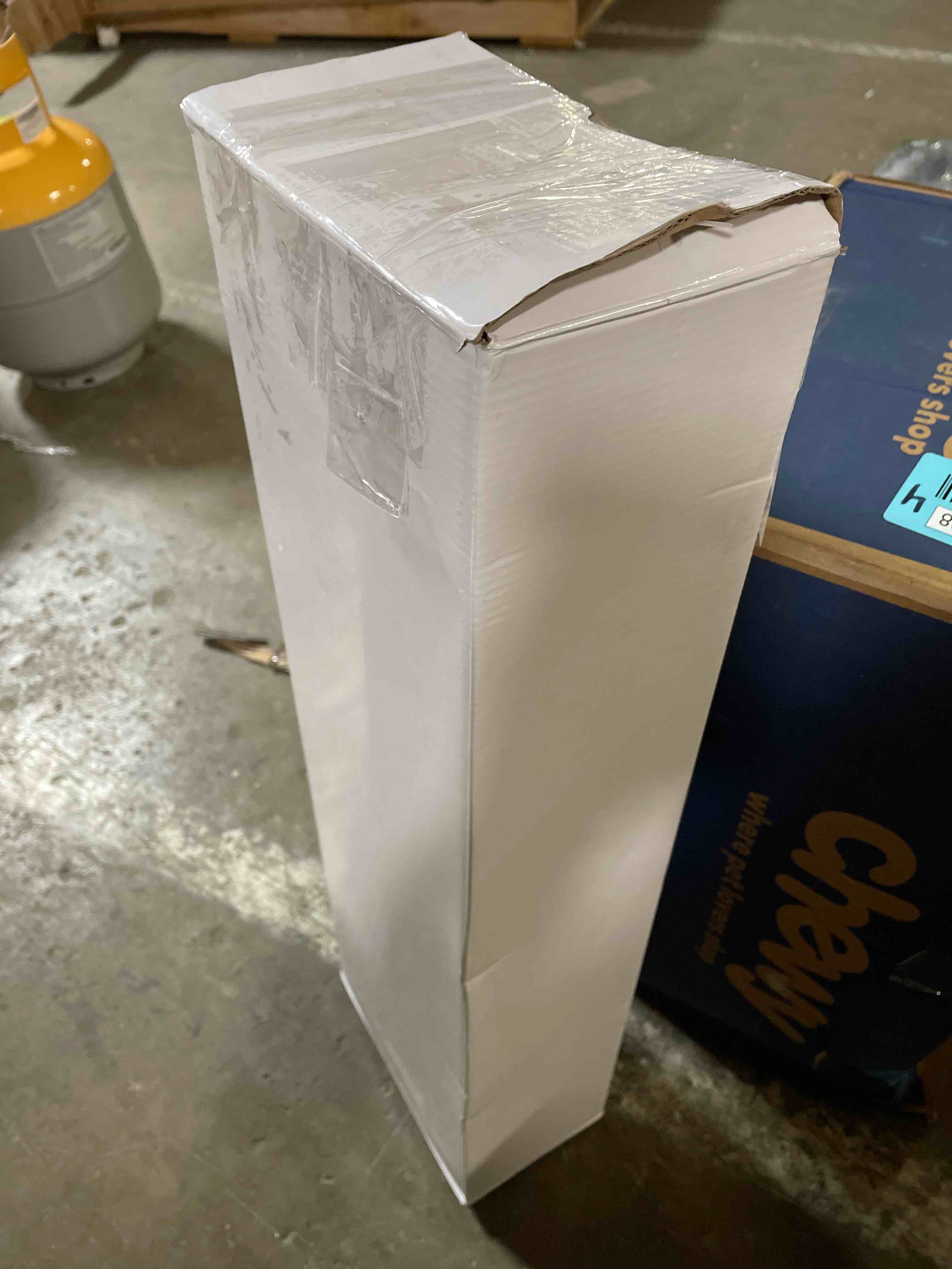 https://s3.amazonaws.com/lotting-images-prod/phillipi/BLU4715009_1702676214343.jpeg