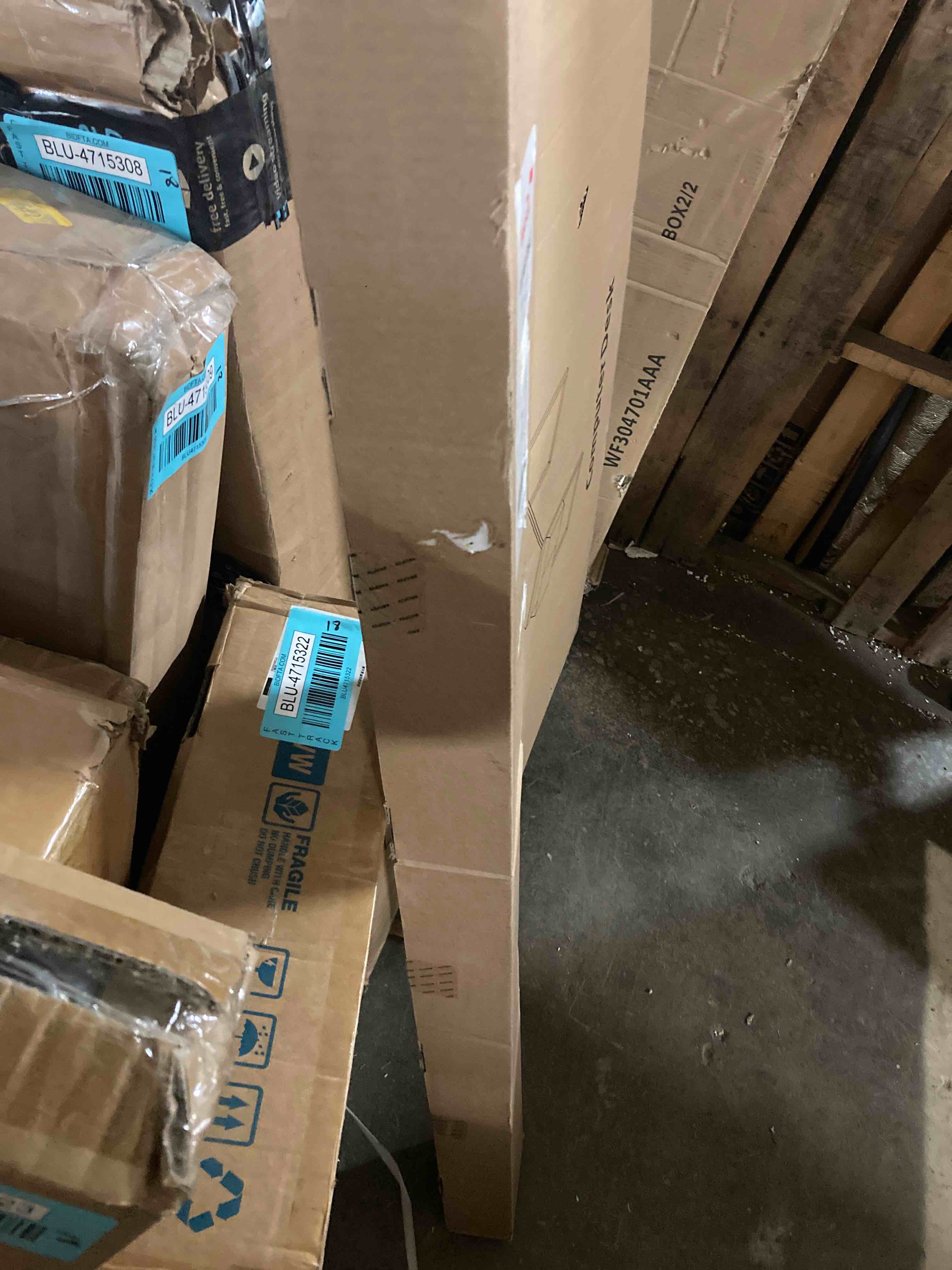 https://s3.amazonaws.com/lotting-images-prod/phillipi/BLU4715327_1702924421717.jpeg