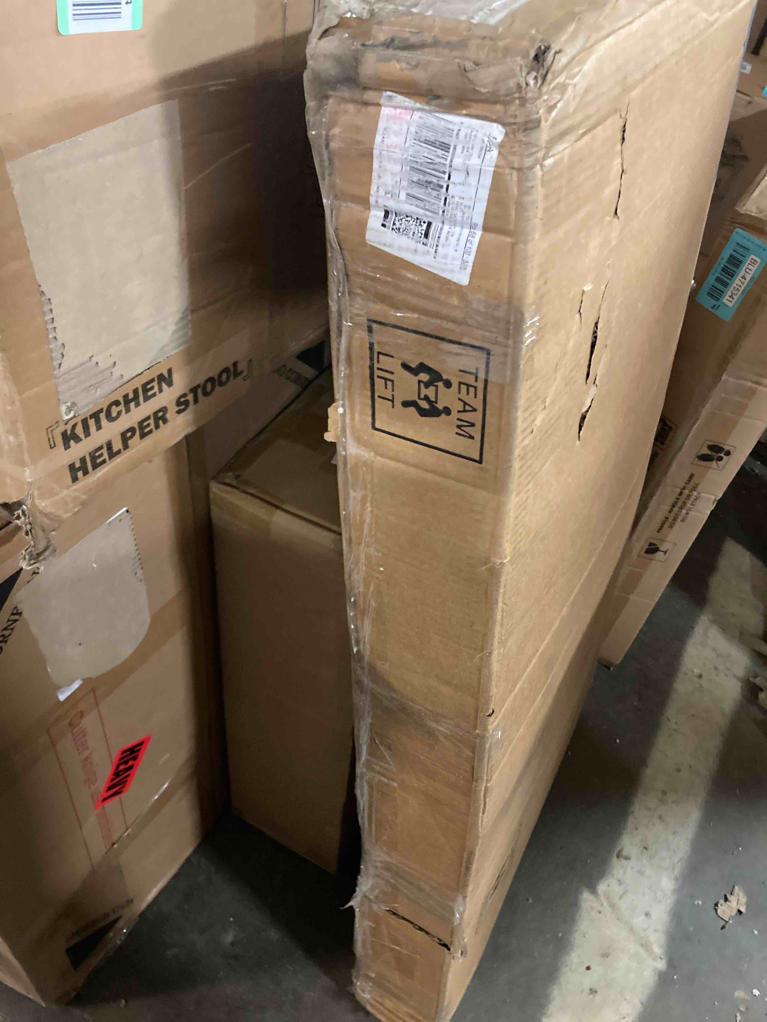 https://s3.amazonaws.com/lotting-images-prod/phillipi/BLU4715343_1702932532042.jpeg