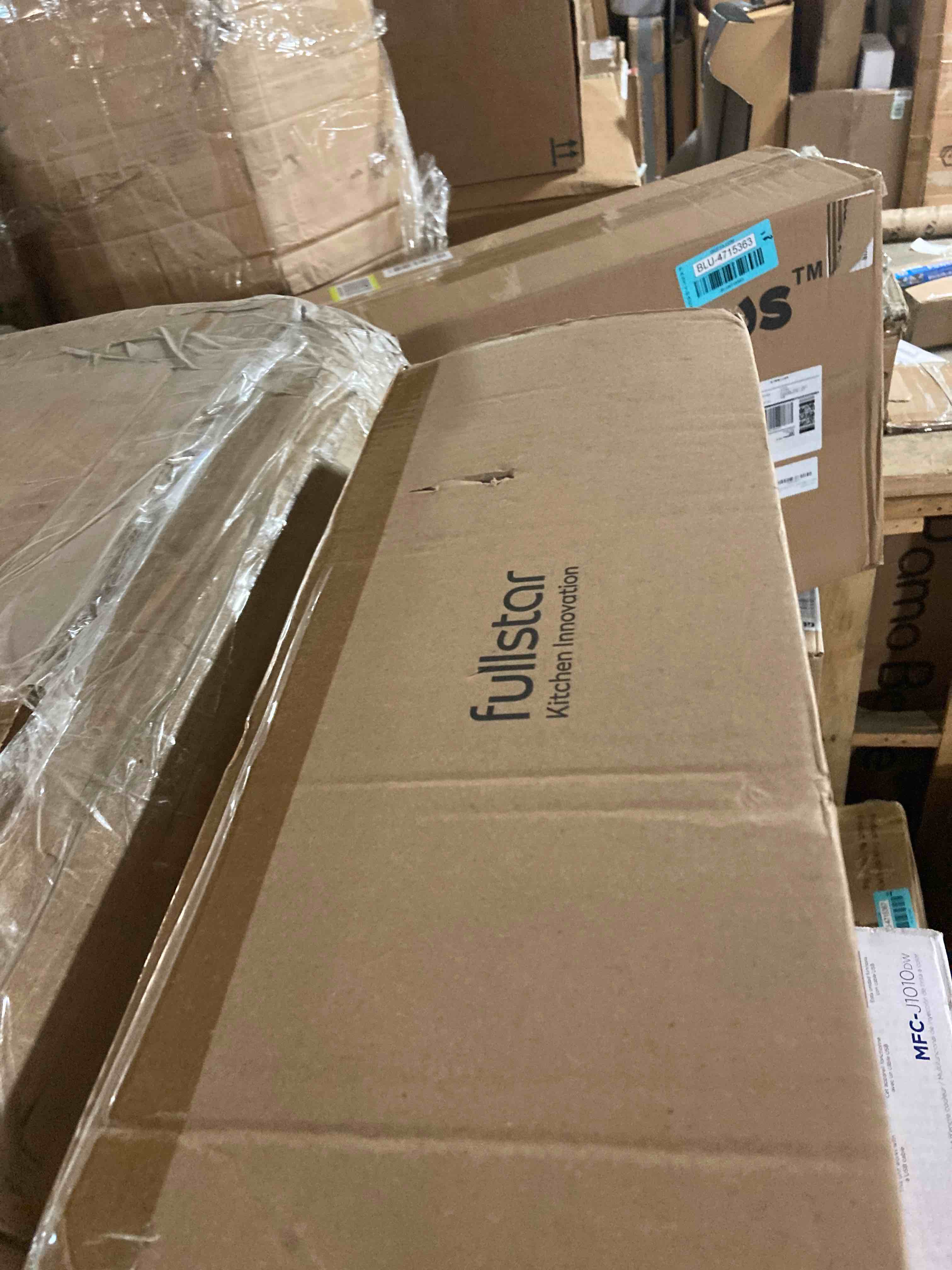 https://s3.amazonaws.com/lotting-images-prod/phillipi/BLU4715371_1702938181660.jpeg
