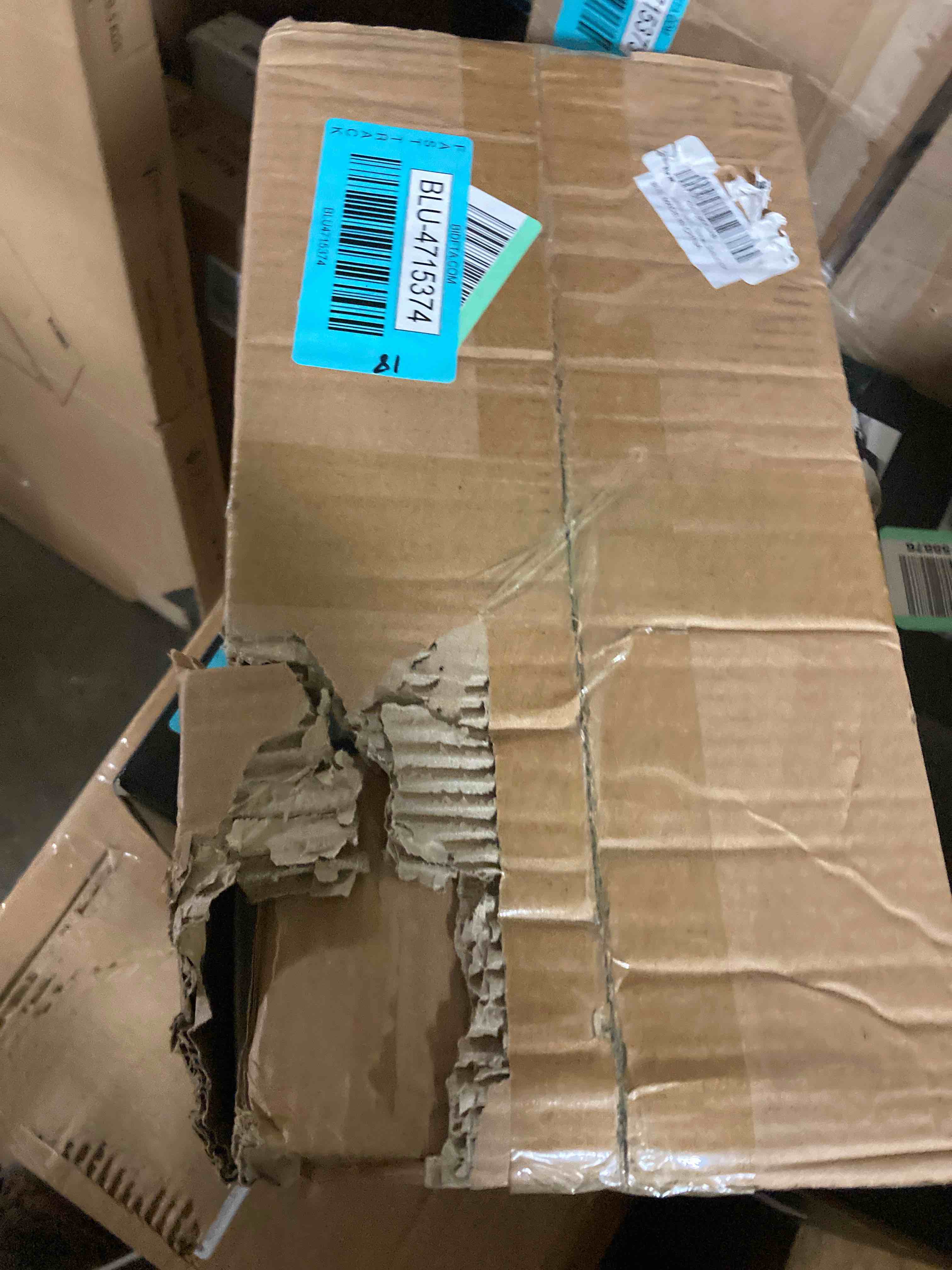 https://s3.amazonaws.com/lotting-images-prod/phillipi/BLU4715374_1702939087779.jpeg