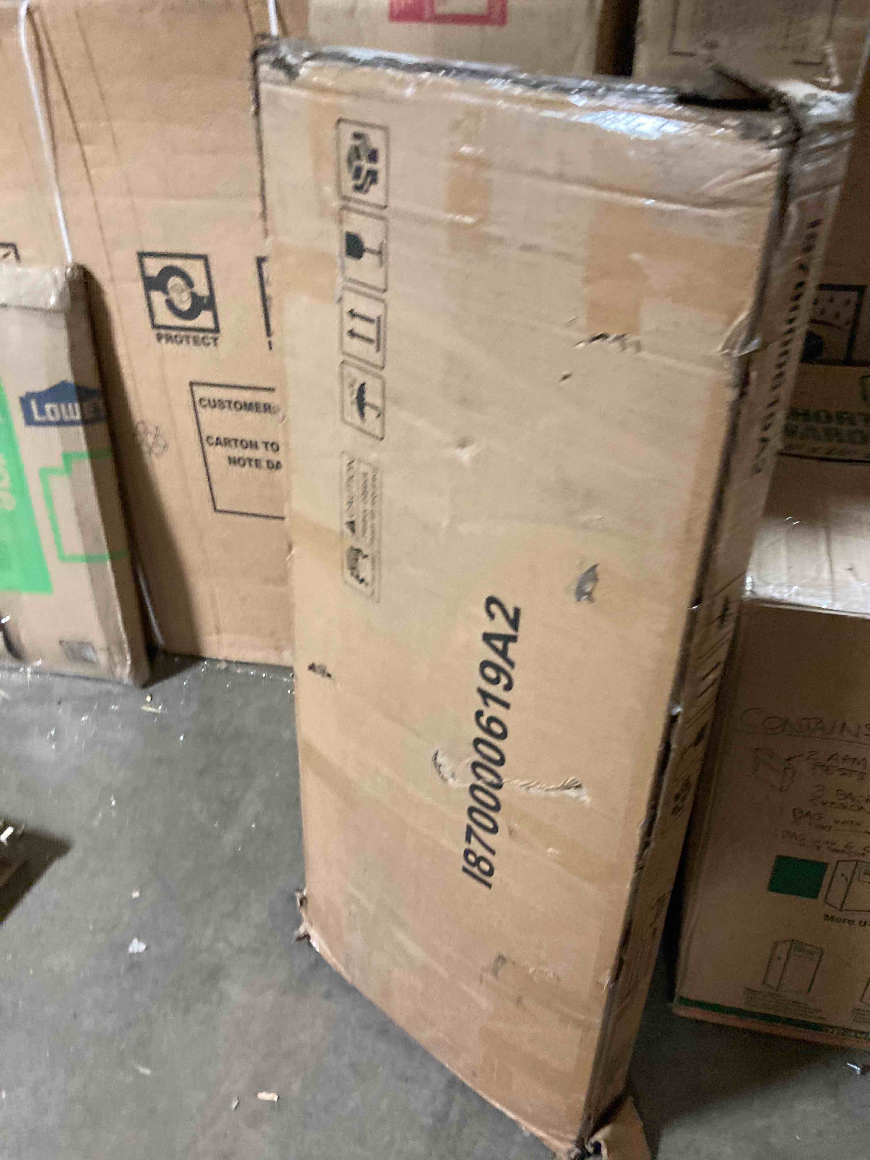 https://s3.amazonaws.com/lotting-images-prod/phillipi/BLU4715776_1703110937439.jpeg