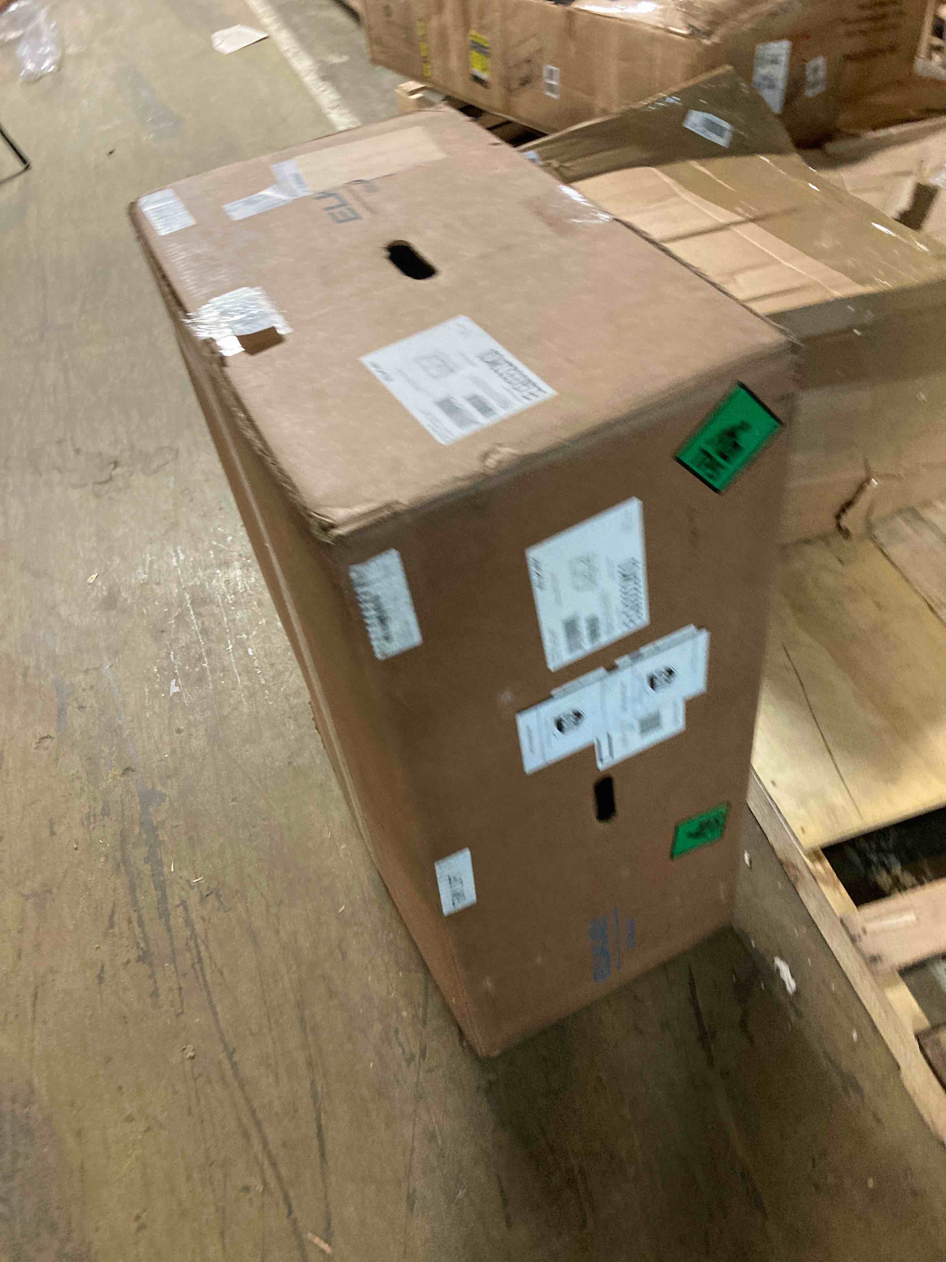 https://s3.amazonaws.com/lotting-images-prod/phillipi/BLU4716055_1703626859711.jpeg