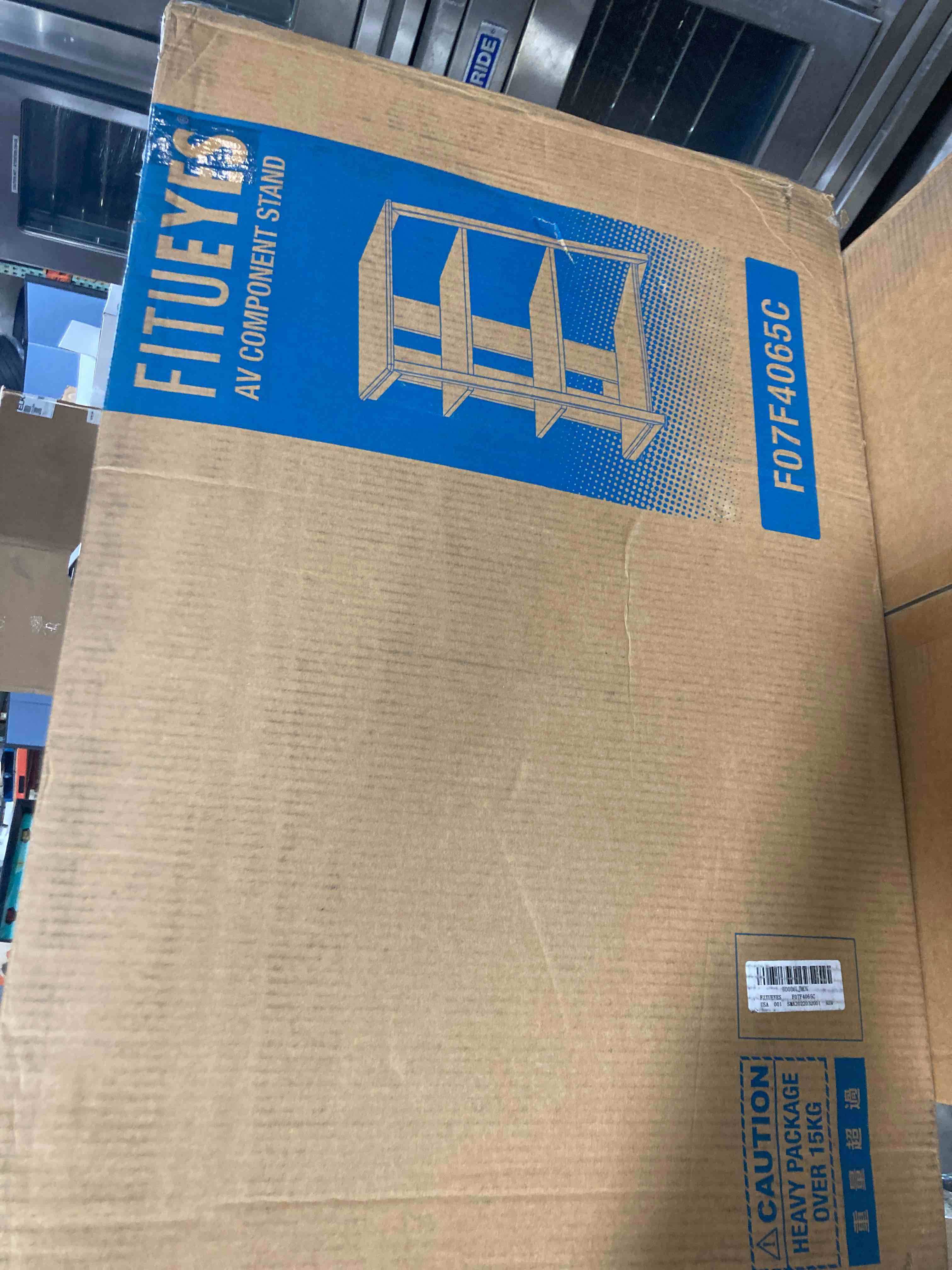 https://s3.amazonaws.com/lotting-images-prod/phillipi/BLU4721104_1705347333002.jpeg