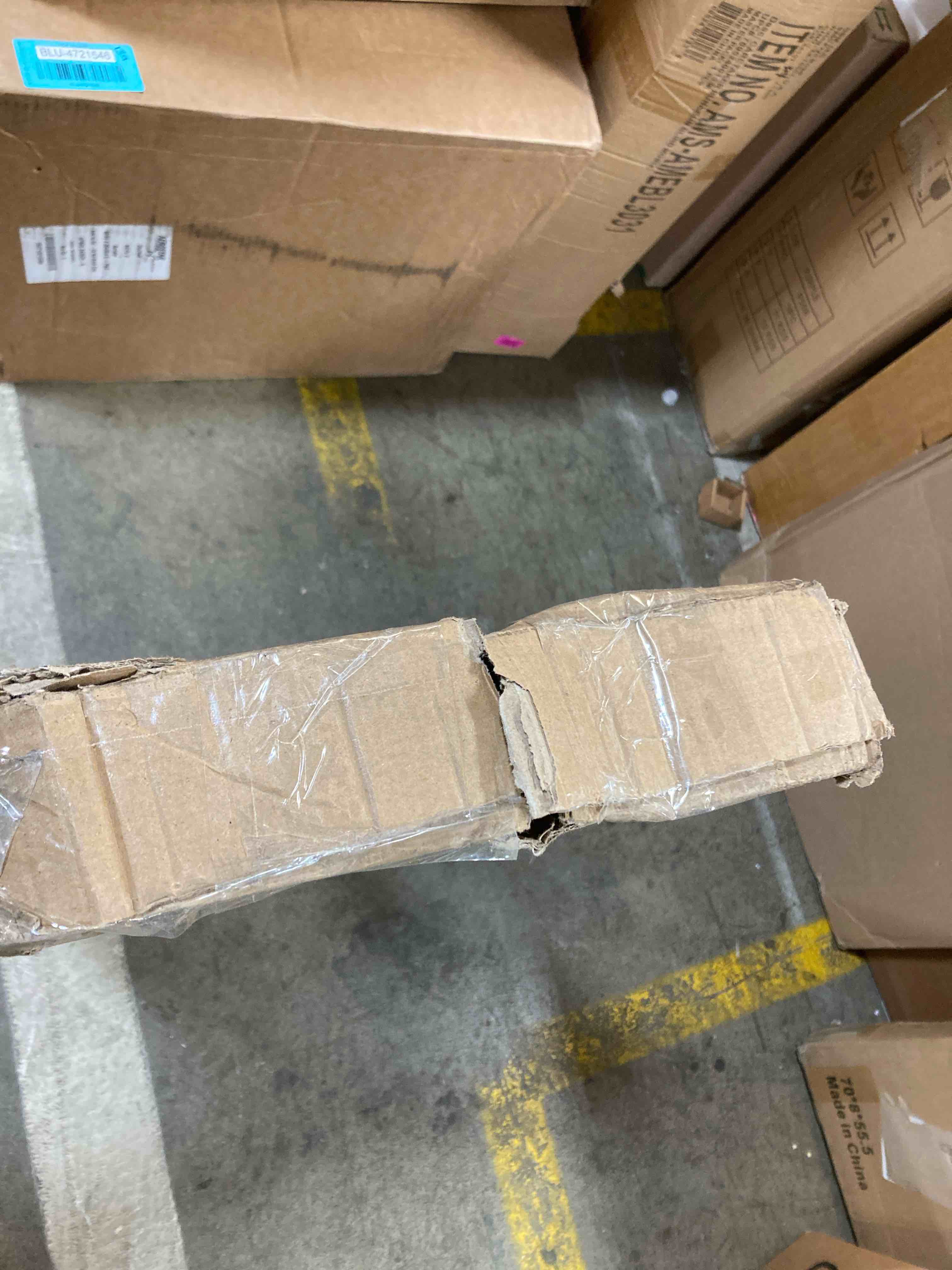 https://s3.amazonaws.com/lotting-images-prod/phillipi/BLU4721548_1706130853549.jpeg
