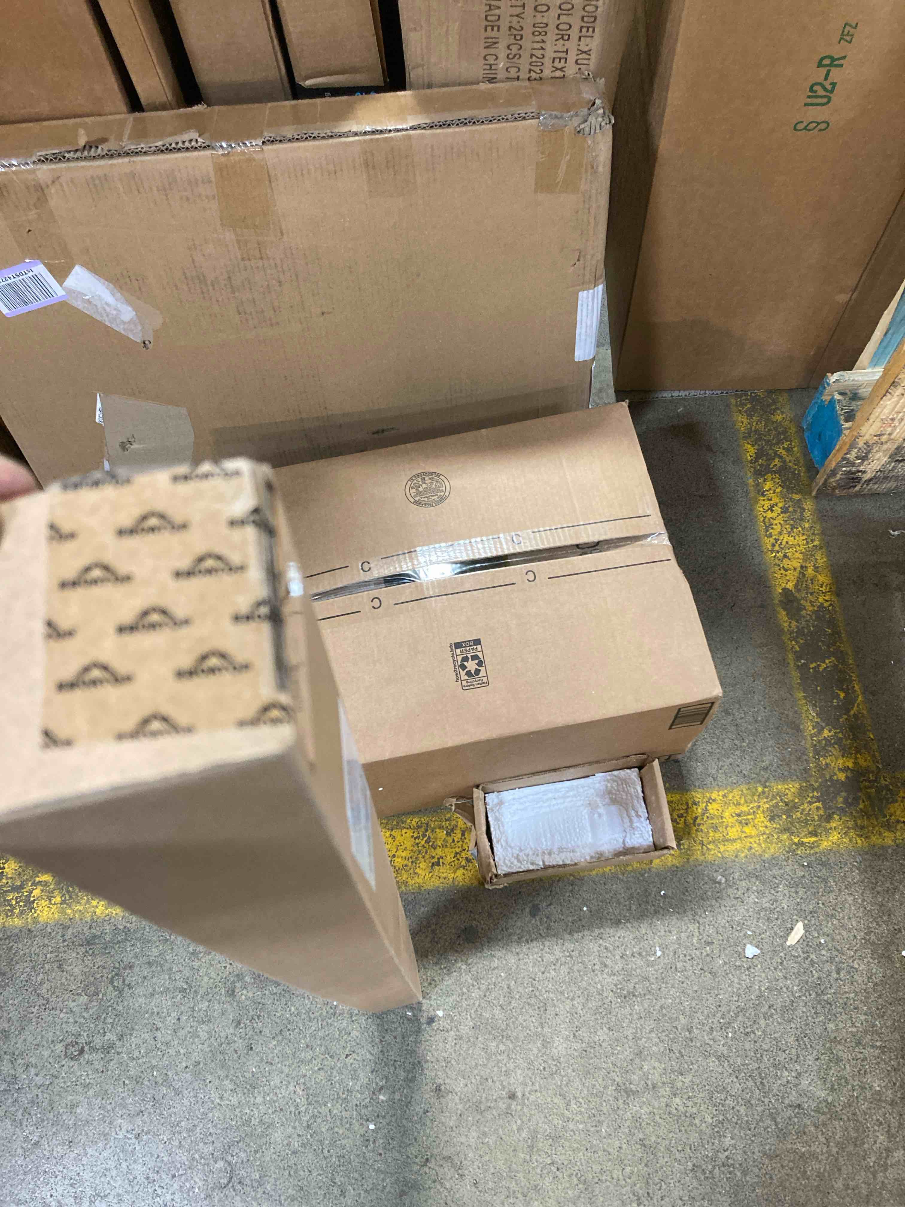 https://s3.amazonaws.com/lotting-images-prod/phillipi/BLU4721561_1706132111115.jpeg