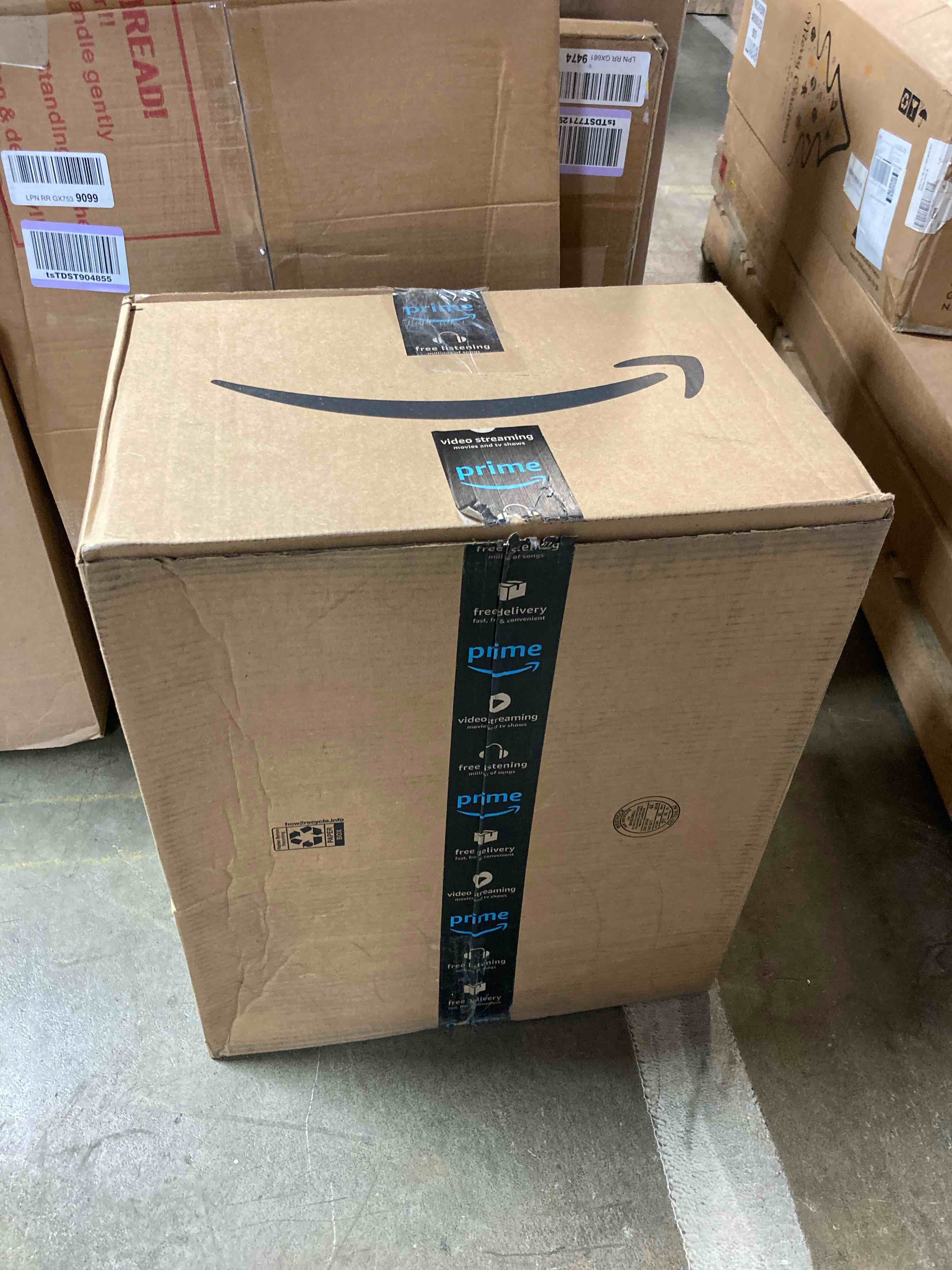 https://s3.amazonaws.com/lotting-images-prod/phillipi/BLU4721831_1706559925380.jpeg