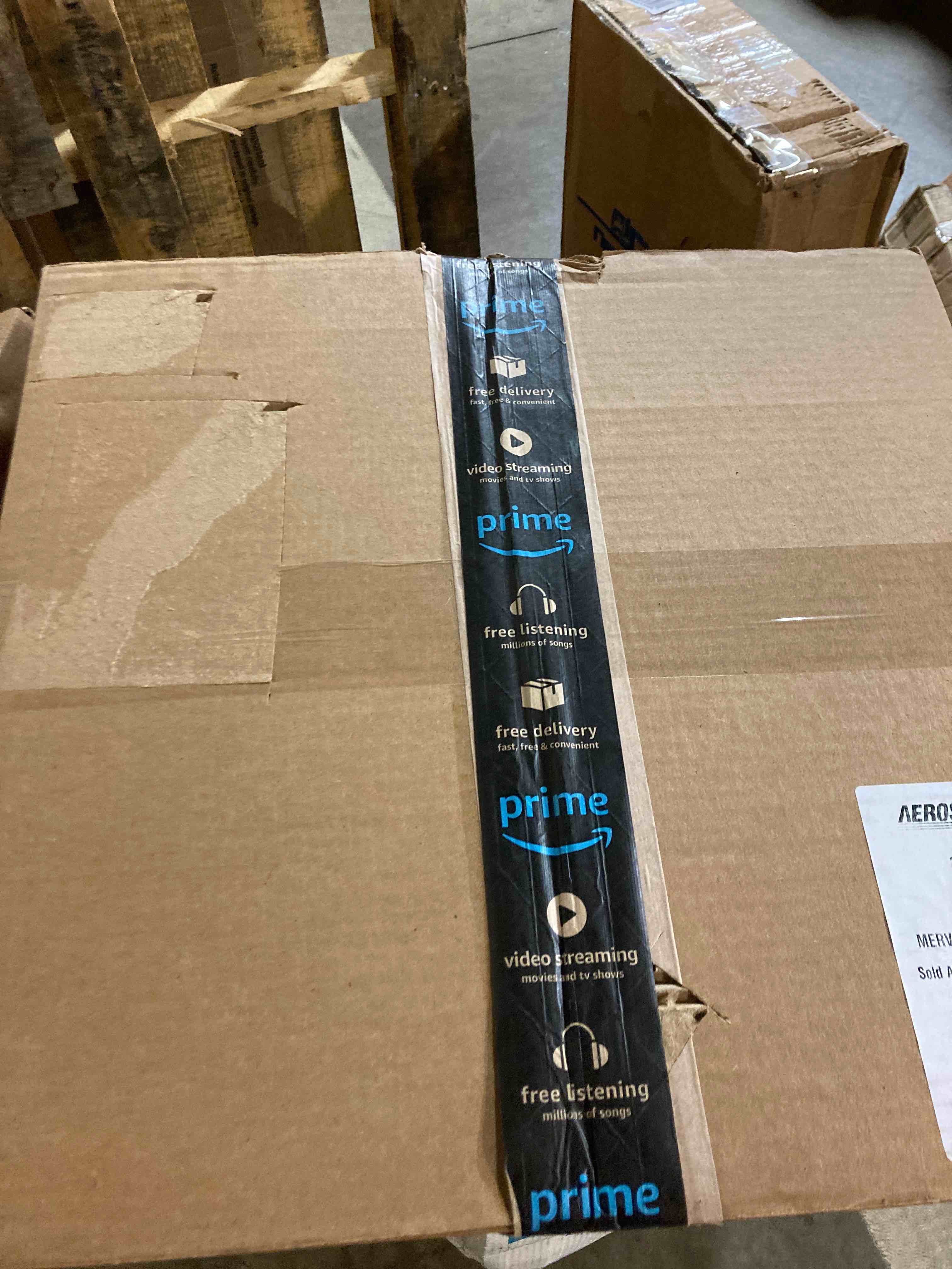 https://s3.amazonaws.com/lotting-images-prod/phillipi/BLU4721846_1706631581806.jpeg