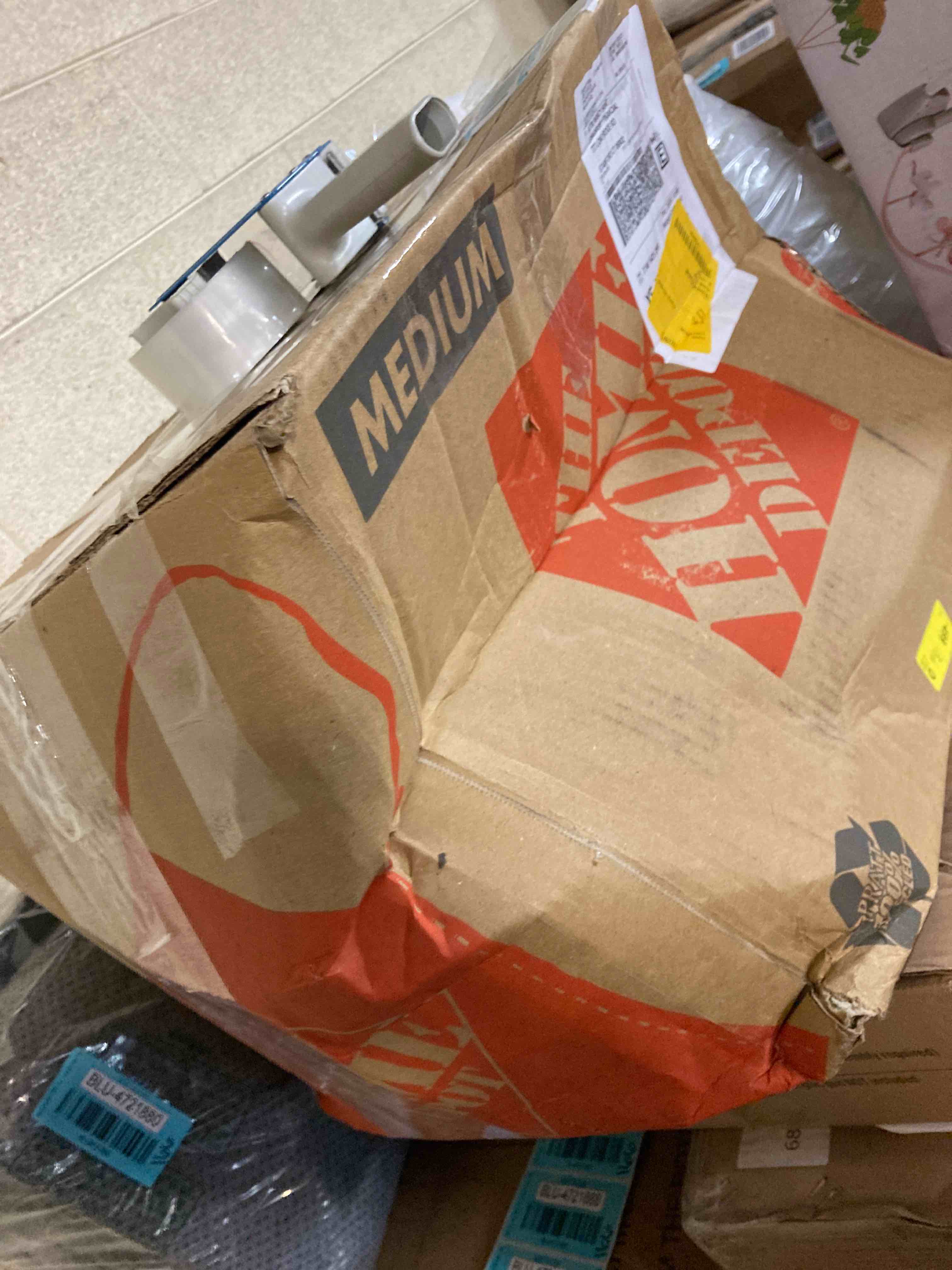 https://s3.amazonaws.com/lotting-images-prod/phillipi/BLU4721885_1706637649255.jpeg