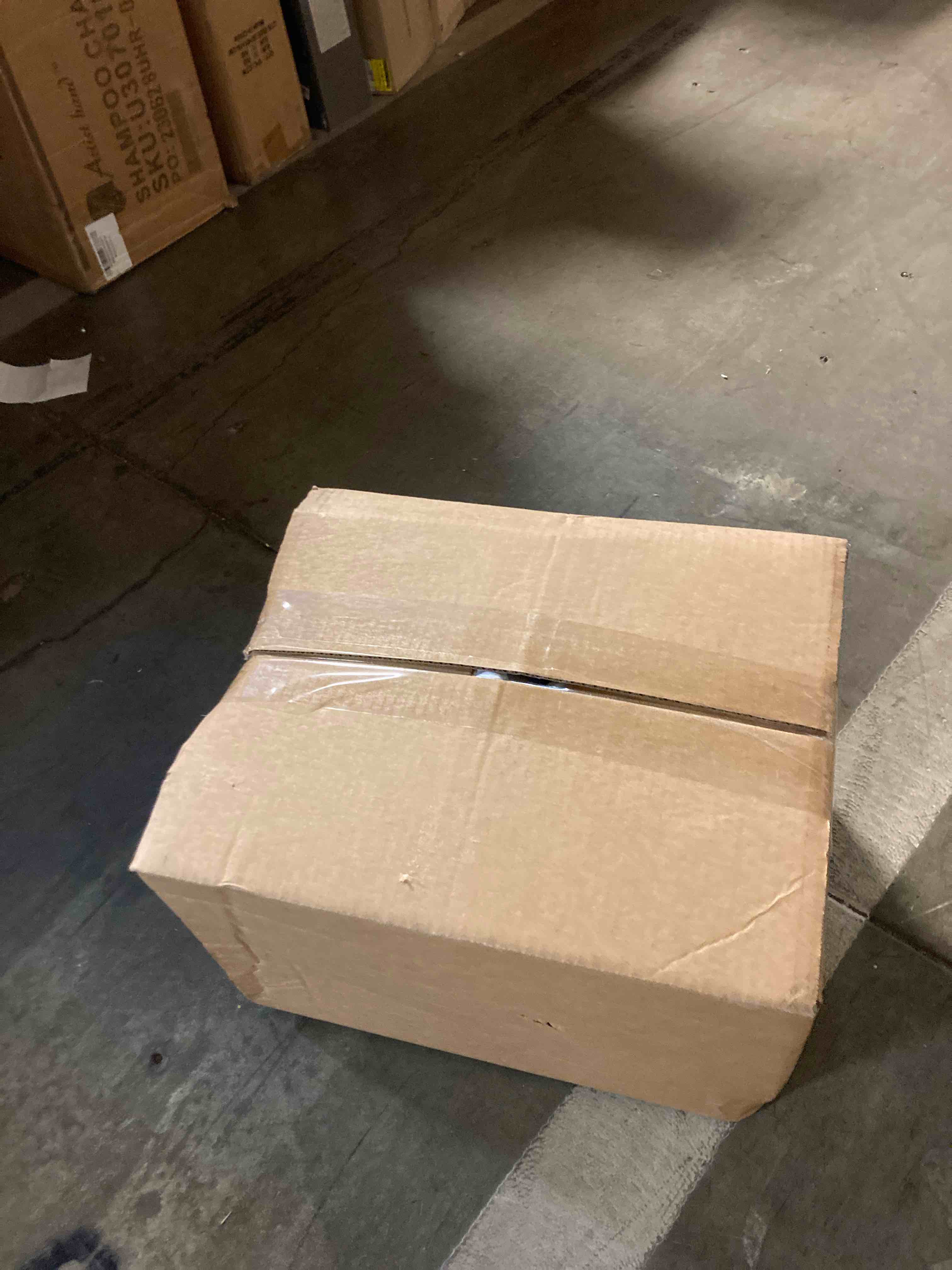https://s3.amazonaws.com/lotting-images-prod/phillipi/BLU4721886_1706637787369.jpeg