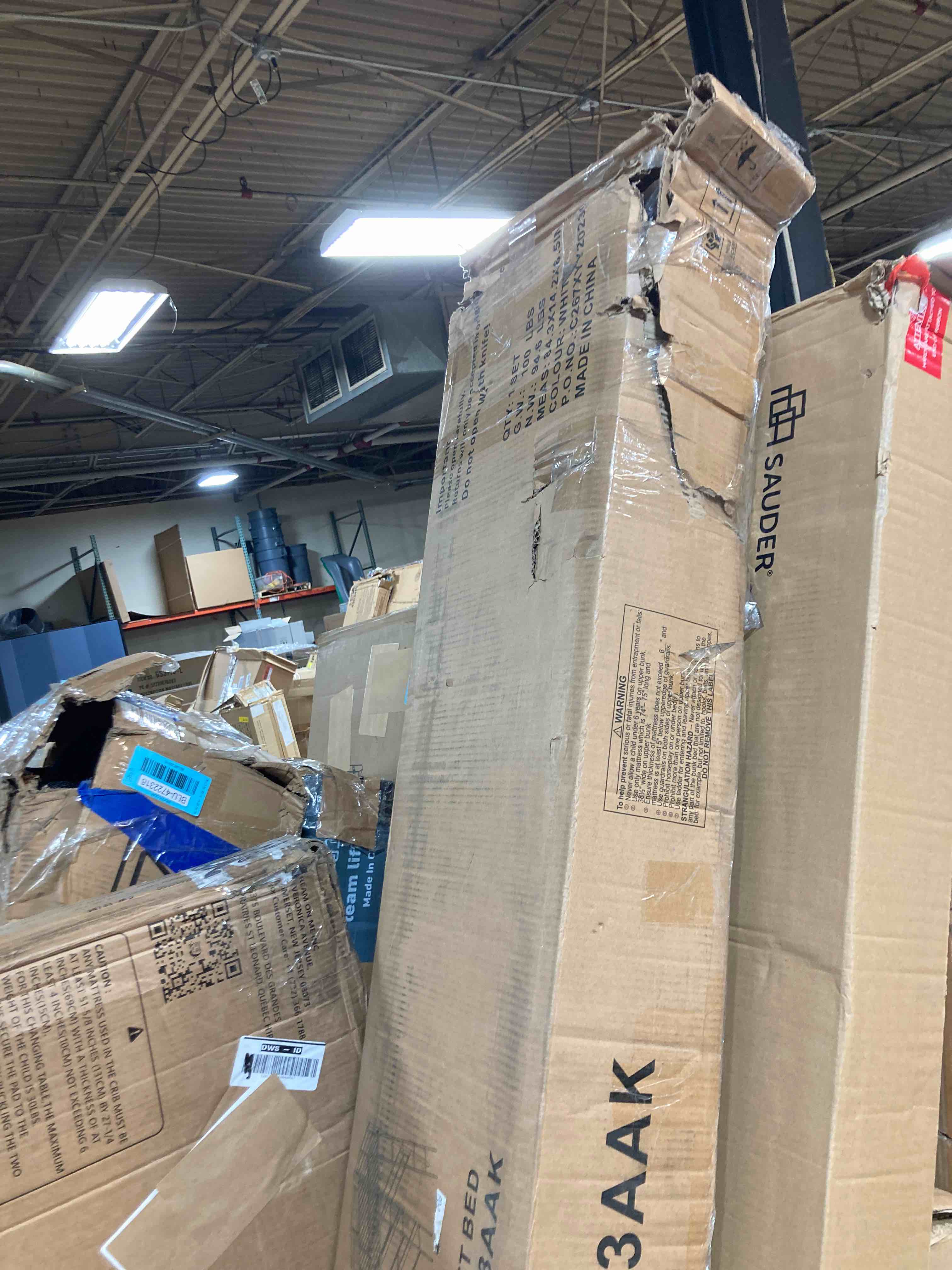 https://s3.amazonaws.com/lotting-images-prod/phillipi/BLU4722318_1707325134995.jpeg