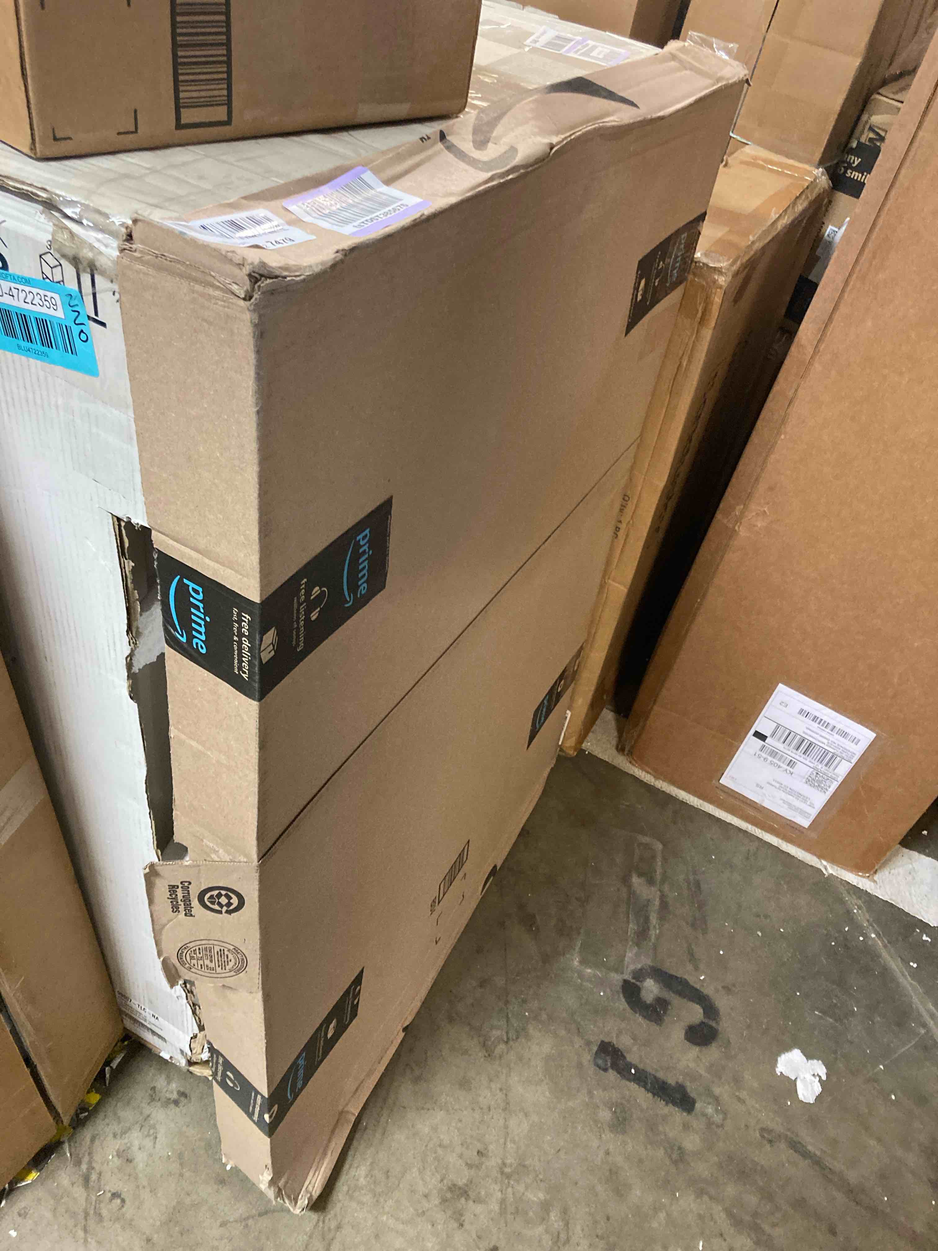 https://s3.amazonaws.com/lotting-images-prod/phillipi/BLU4722361_1707510837329.jpeg