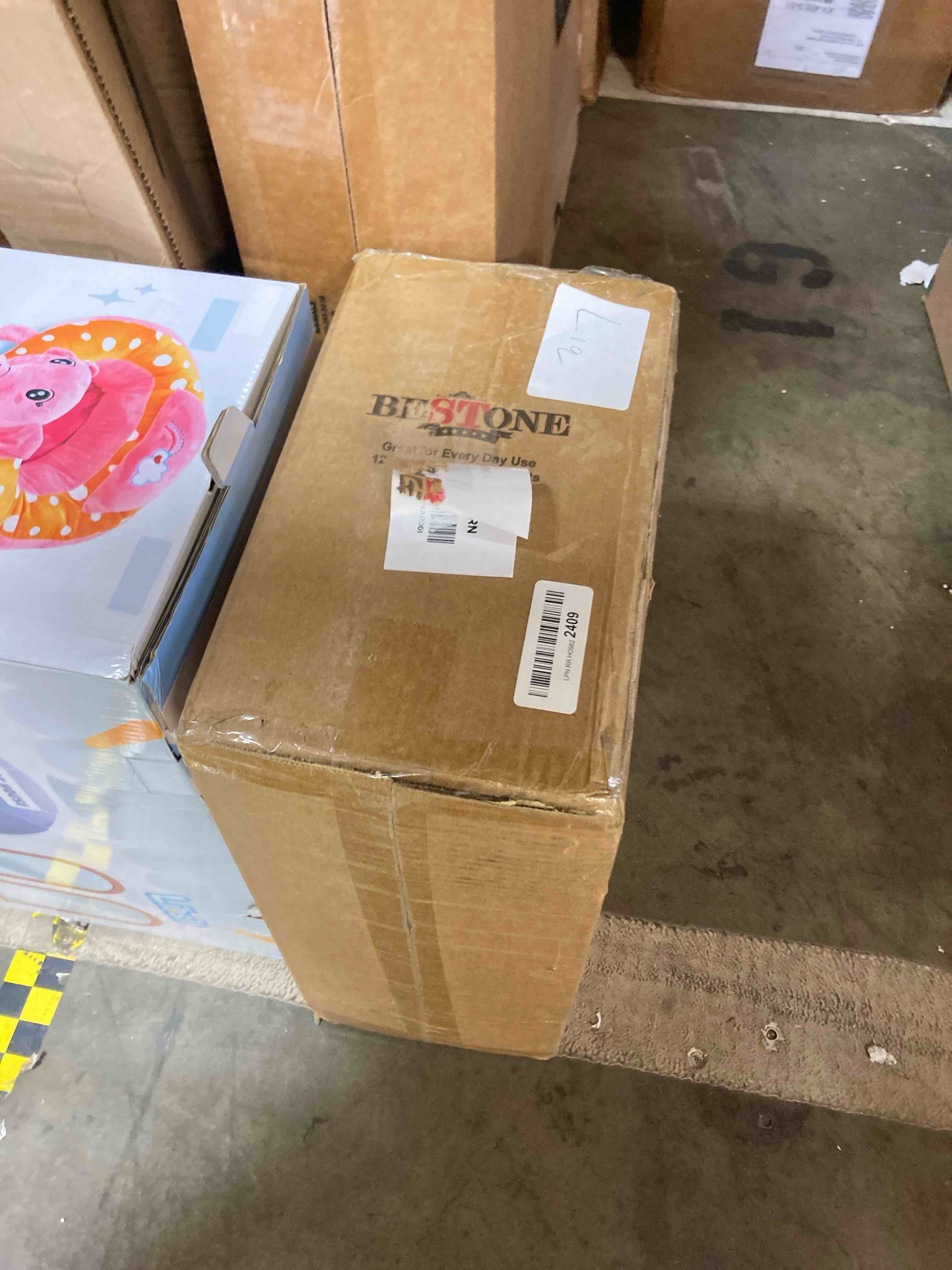 https://s3.amazonaws.com/lotting-images-prod/phillipi/BLU4722366_1707511747279.jpeg