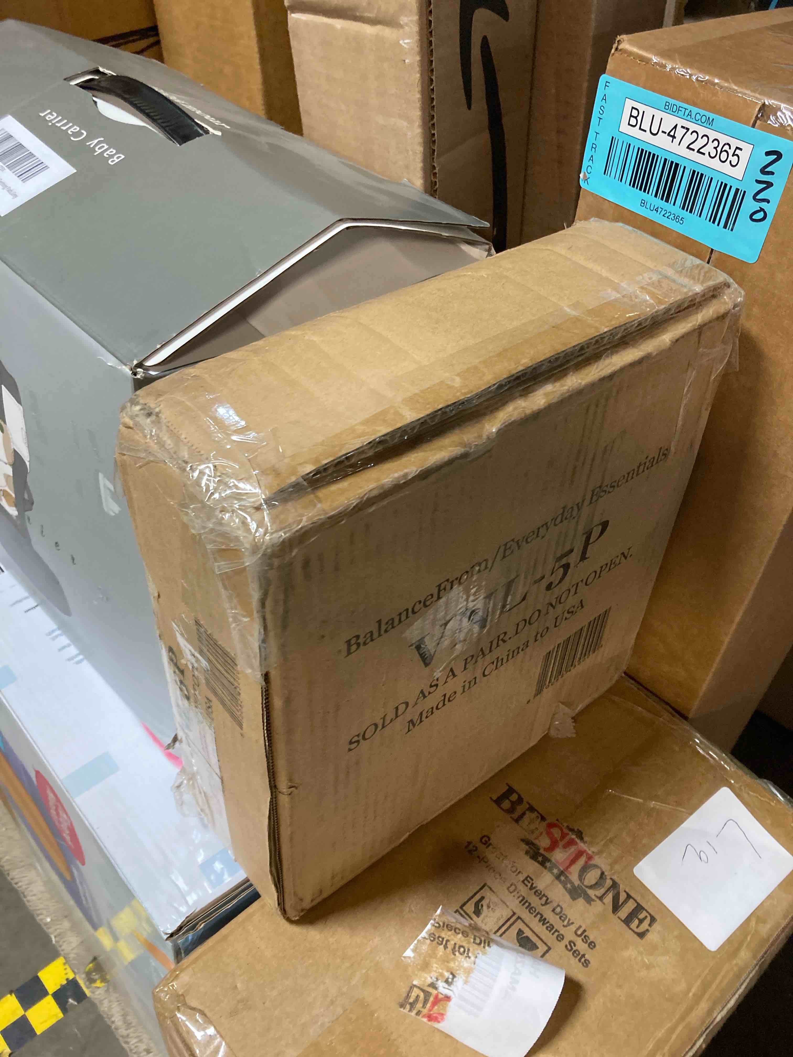 https://s3.amazonaws.com/lotting-images-prod/phillipi/BLU4722370_1707512644880.jpeg