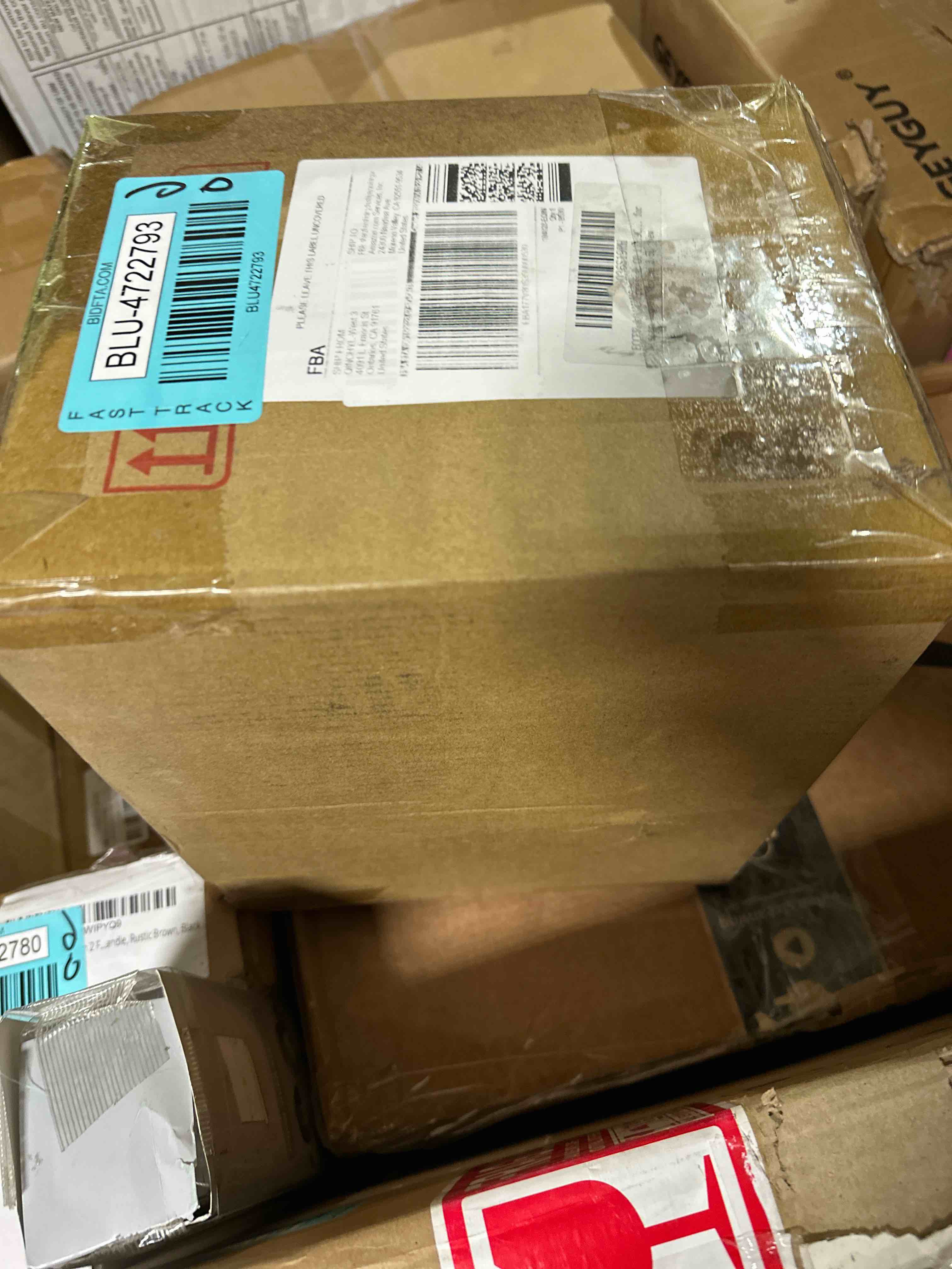 https://s3.amazonaws.com/lotting-images-prod/phillipi/BLU4722793_1701379000891.jpeg