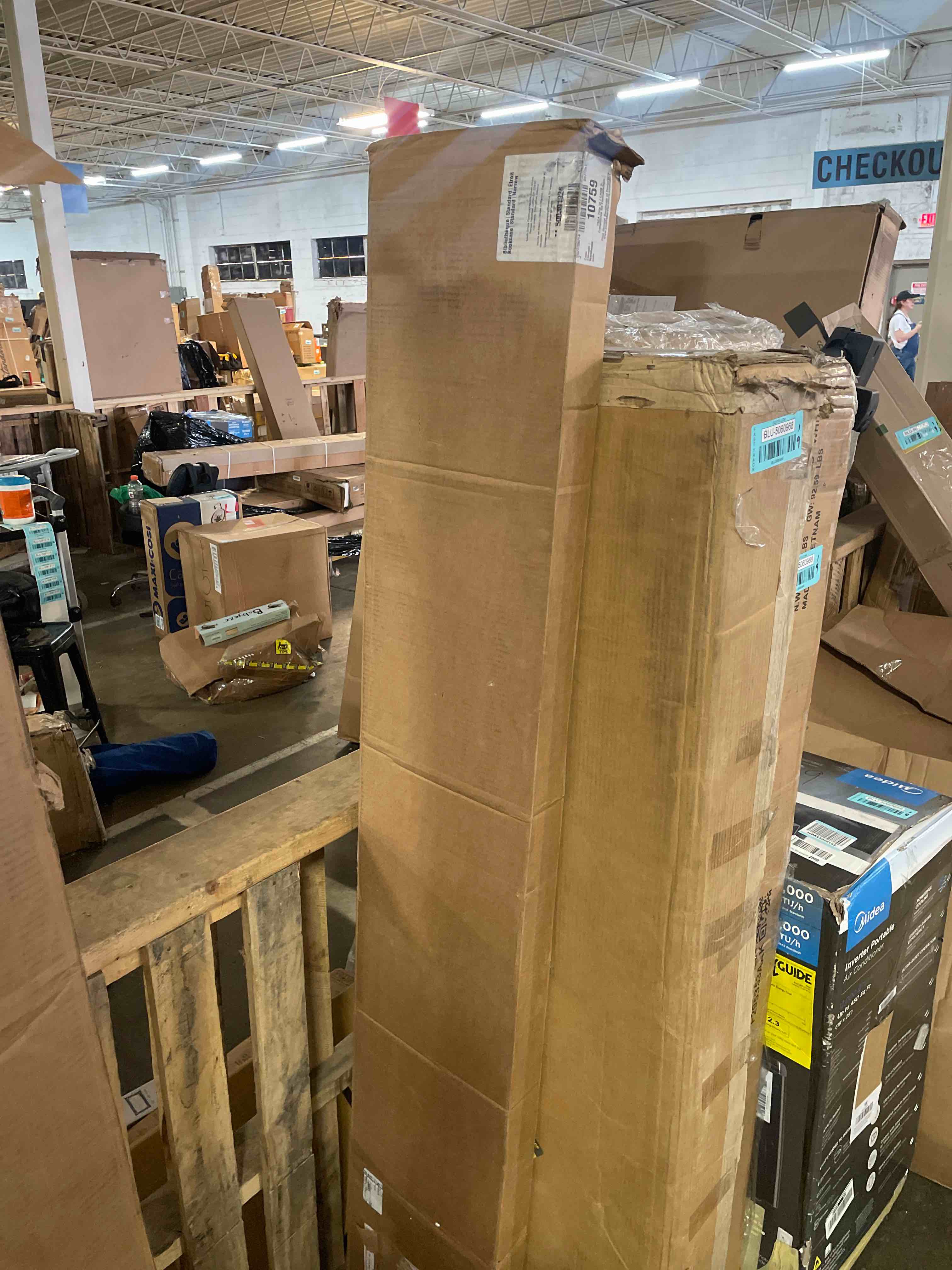 https://s3.amazonaws.com/lotting-images-prod/phillipi/BLU5060969_1693935308875.jpeg