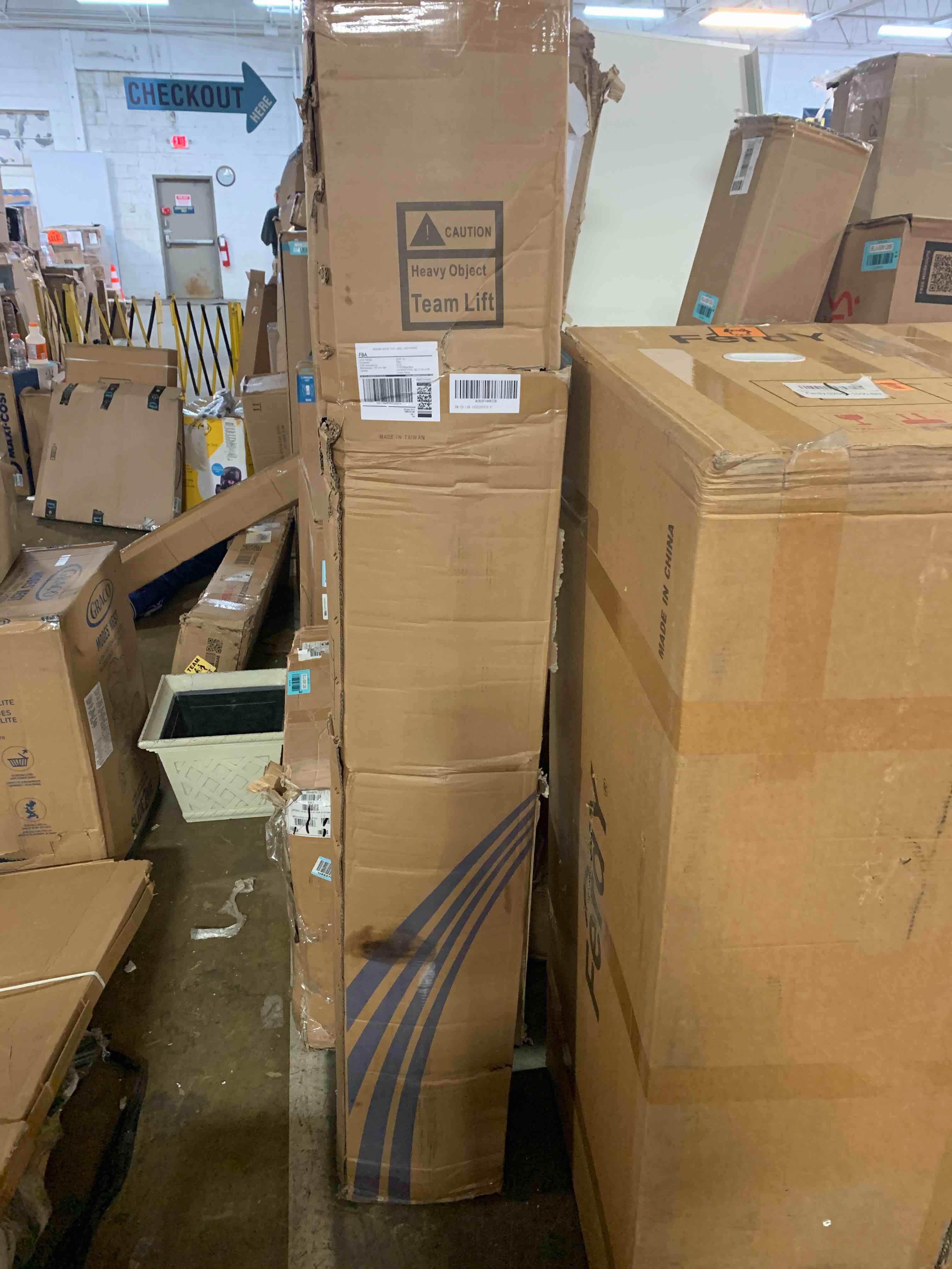 https://s3.amazonaws.com/lotting-images-prod/phillipi/BLU5061294_1694113959146.jpeg