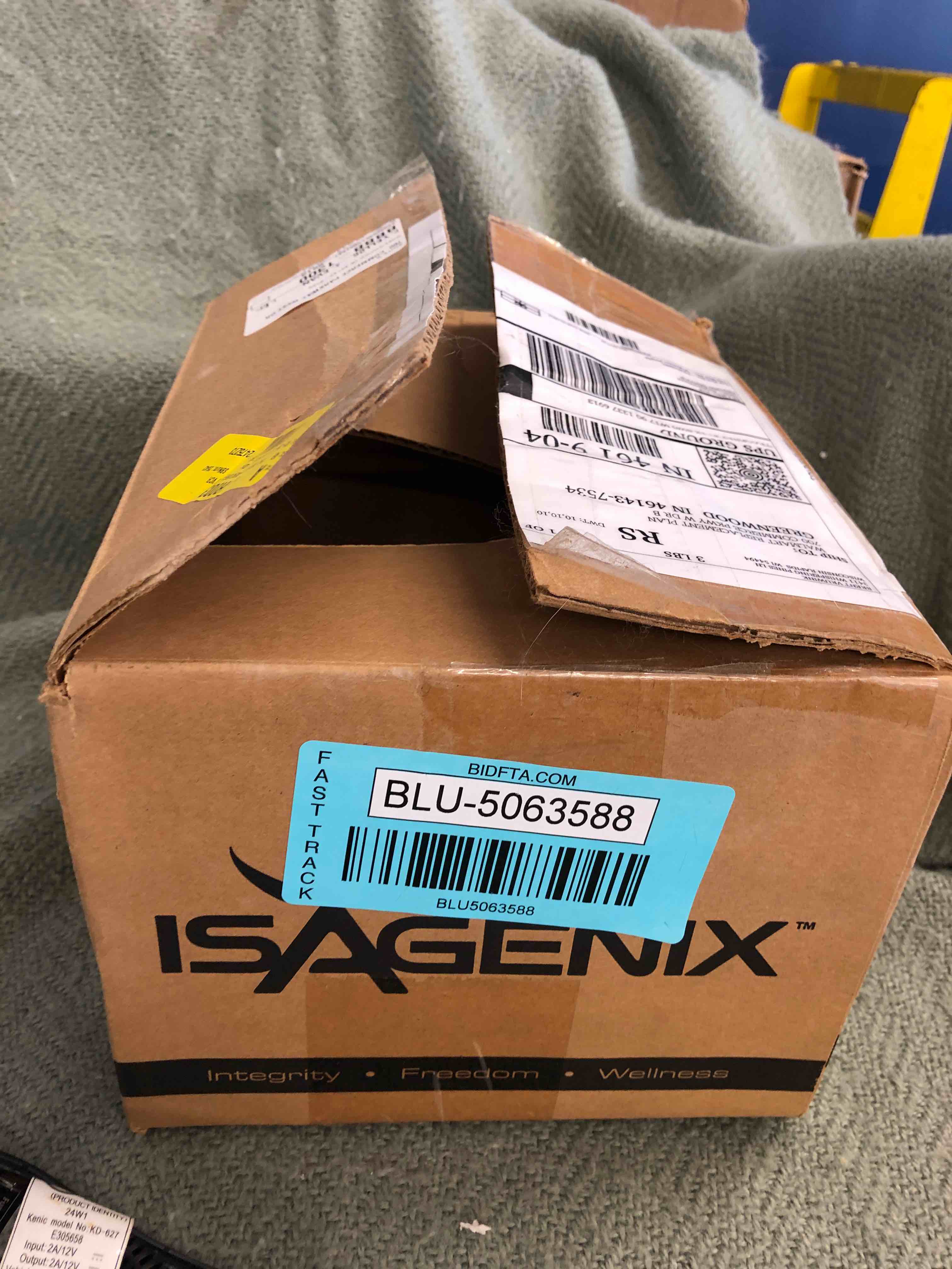 https://s3.amazonaws.com/lotting-images-prod/phillipi/BLU5063588_1692975640812.jpeg