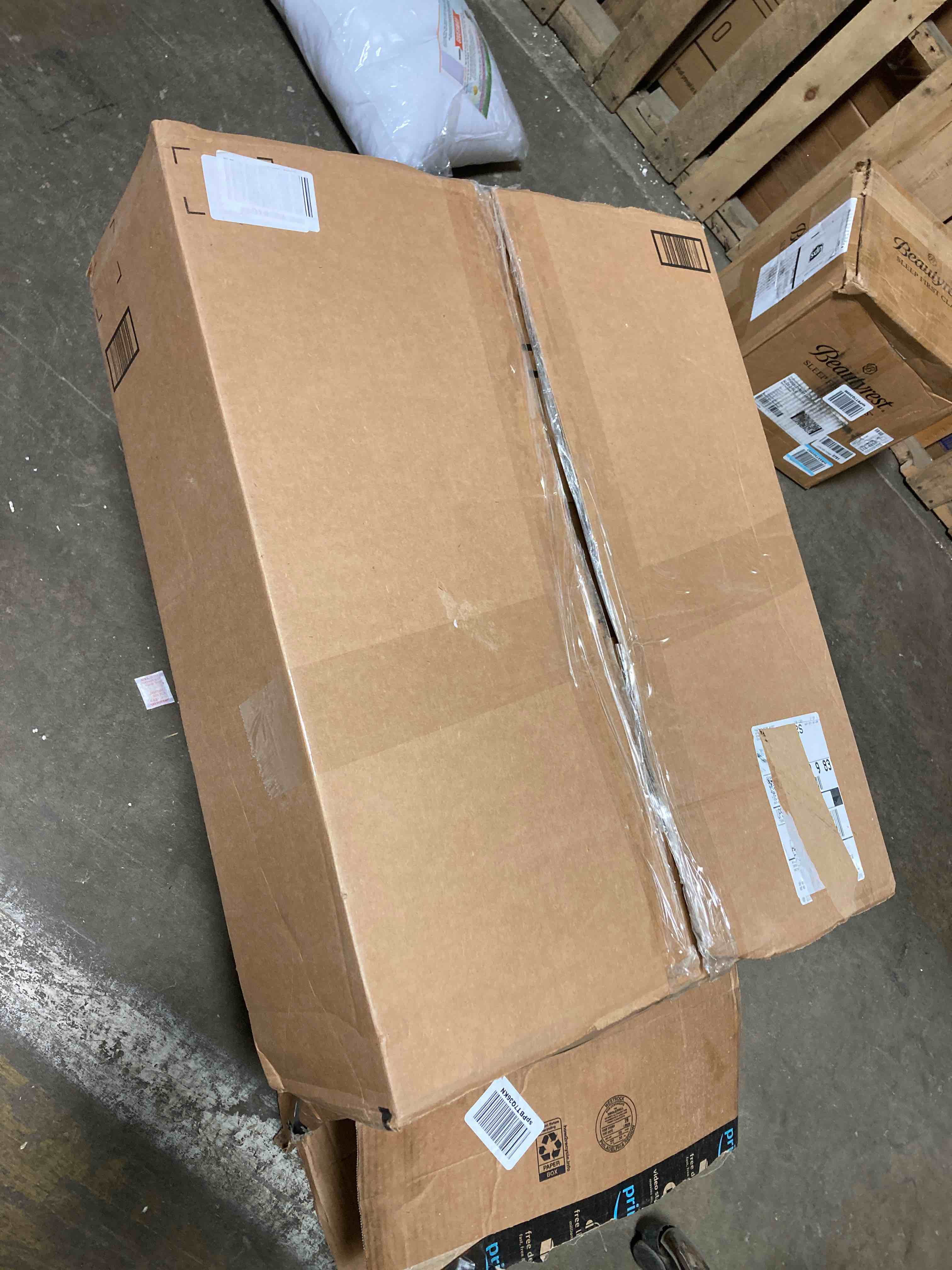 https://s3.amazonaws.com/lotting-images-prod/phillipi/BLU5066885_1692376732033.jpeg