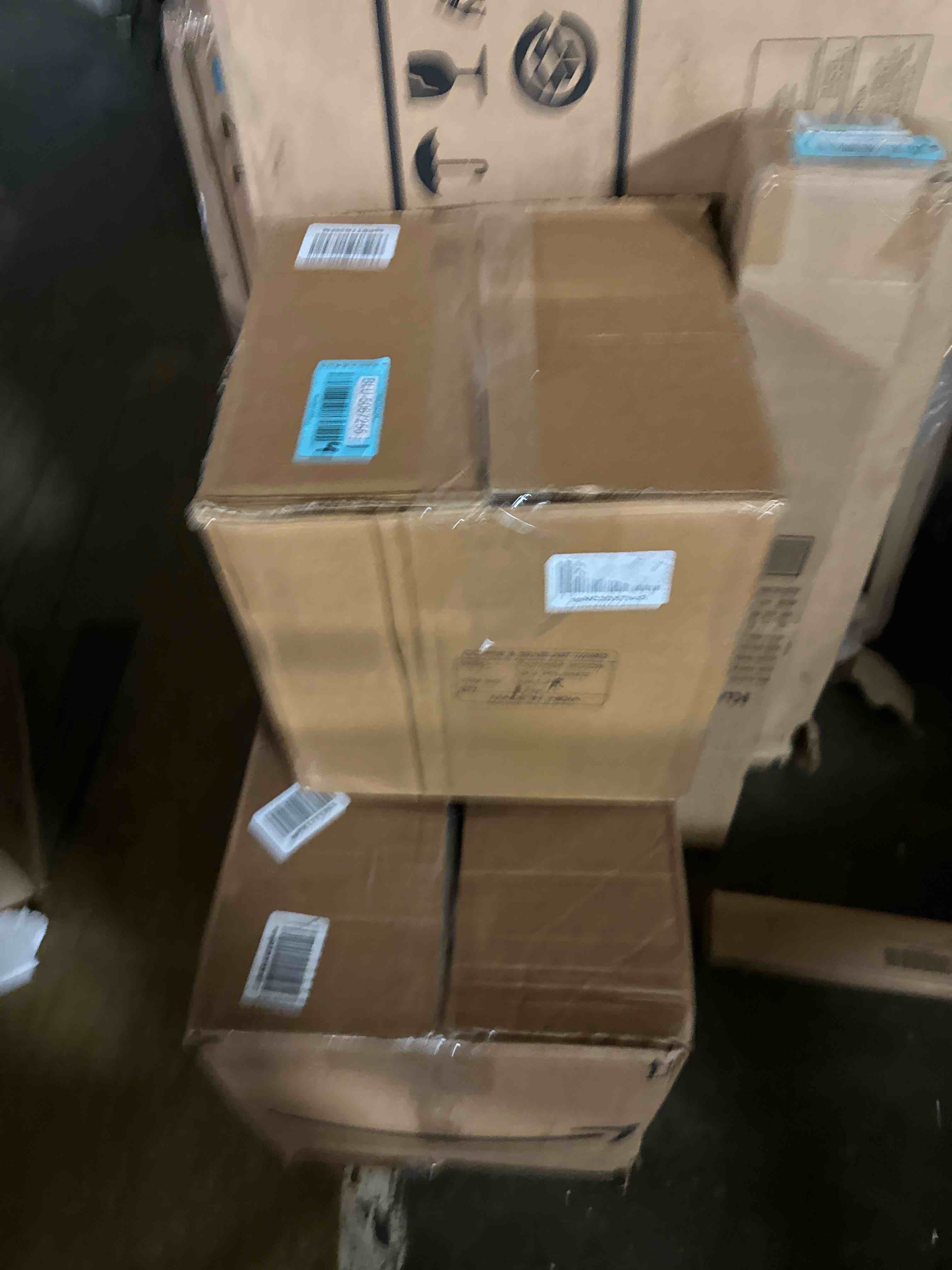 https://s3.amazonaws.com/lotting-images-prod/phillipi/BLU5067255_1692653709696.jpeg