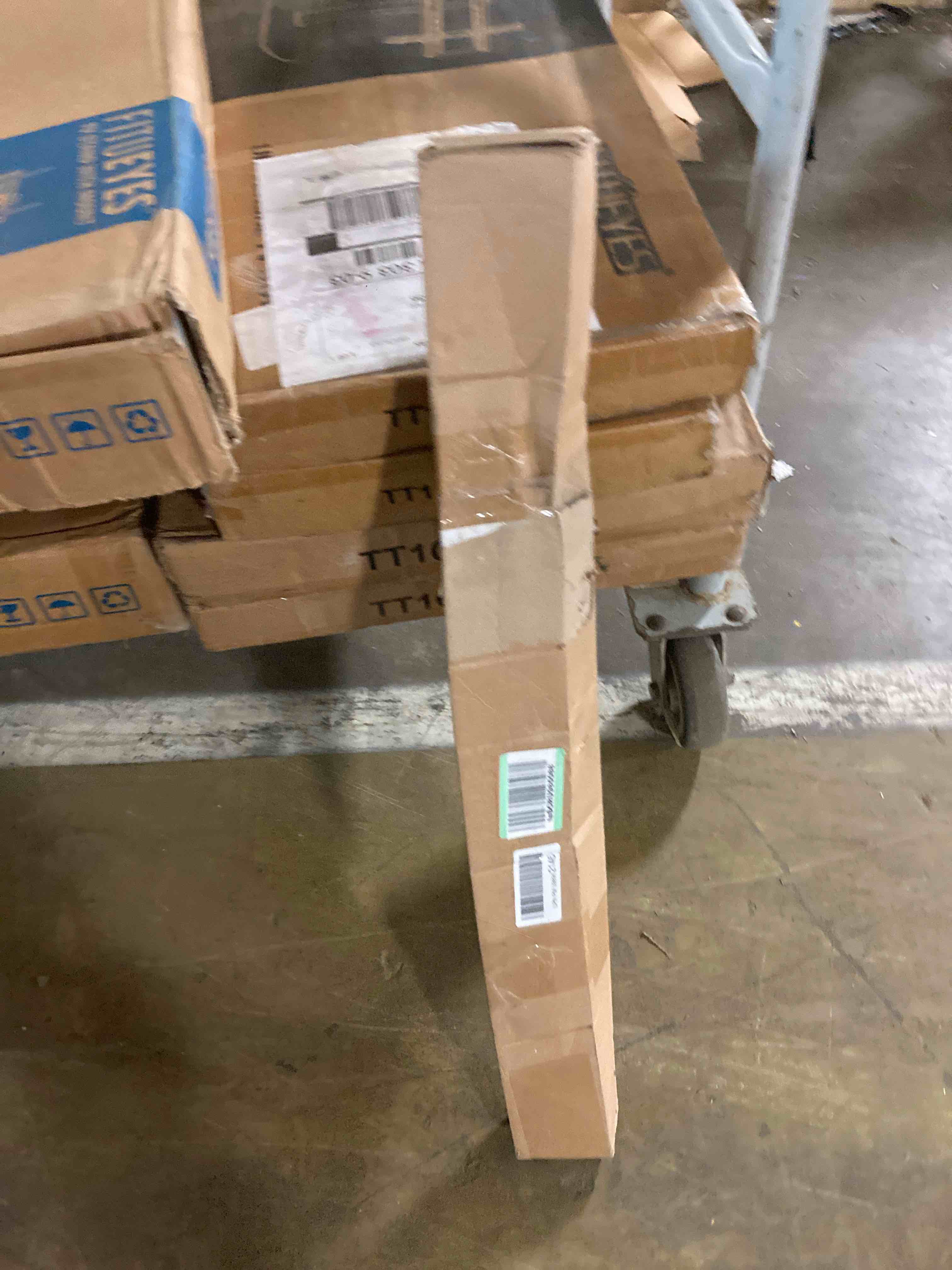 https://s3.amazonaws.com/lotting-images-prod/phillipi/BLU5070673_1689021535342.jpeg
