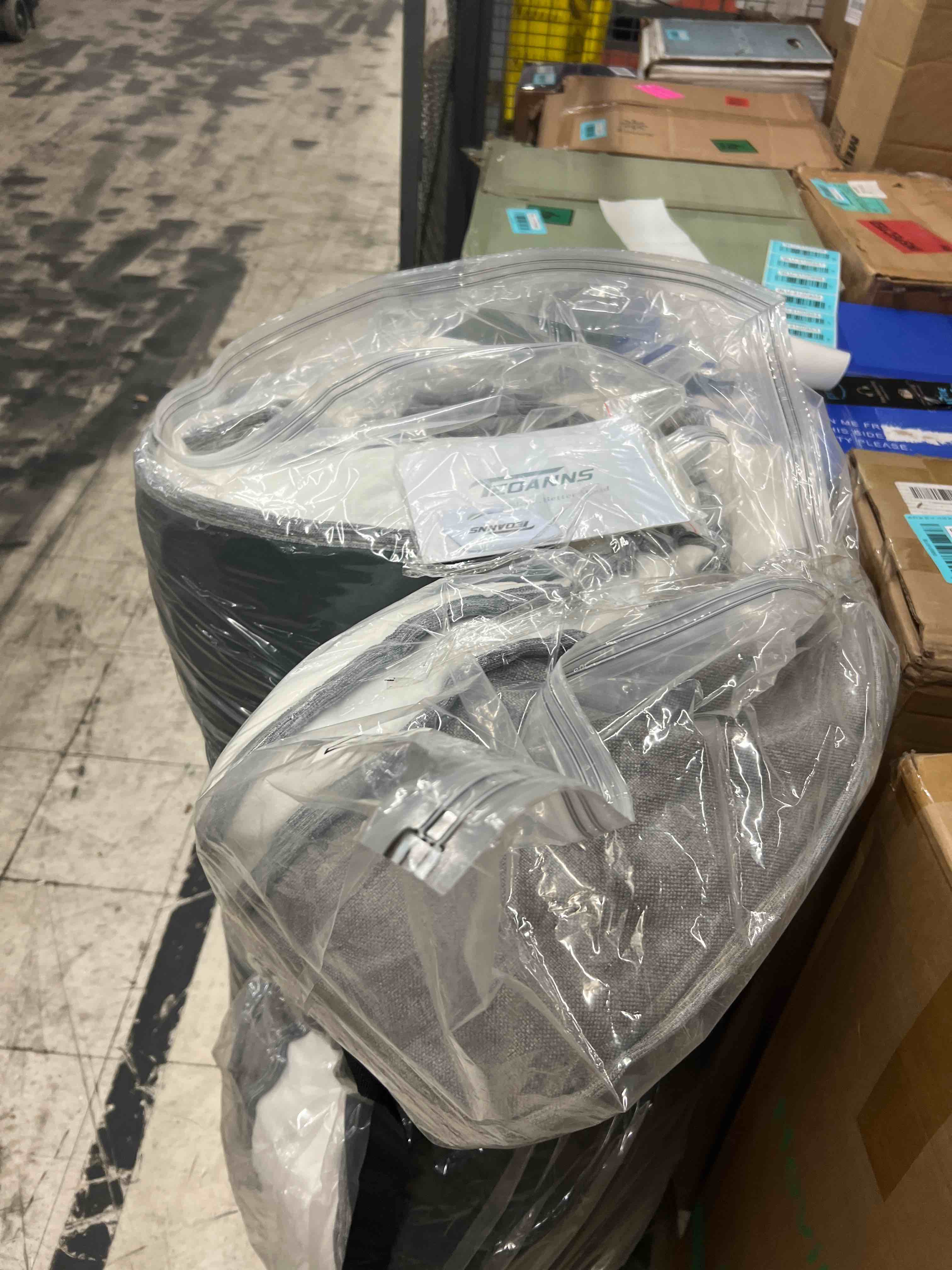 https://s3.amazonaws.com/lotting-images-prod/phillipi/BLU5120852_1699566811031.jpeg