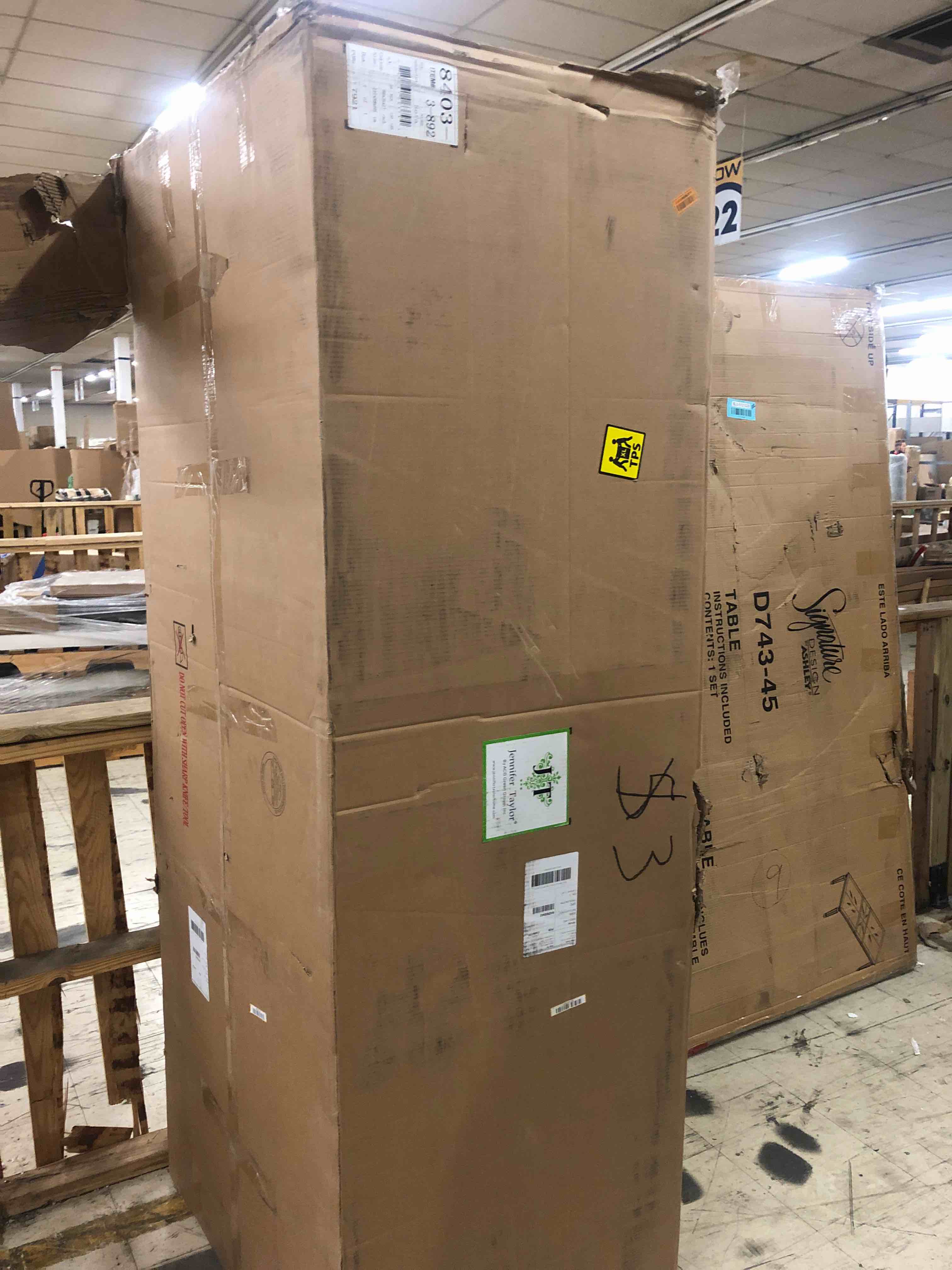 https://s3.amazonaws.com/lotting-images-prod/phillipi/BLU5121104_1700676064269.jpeg
