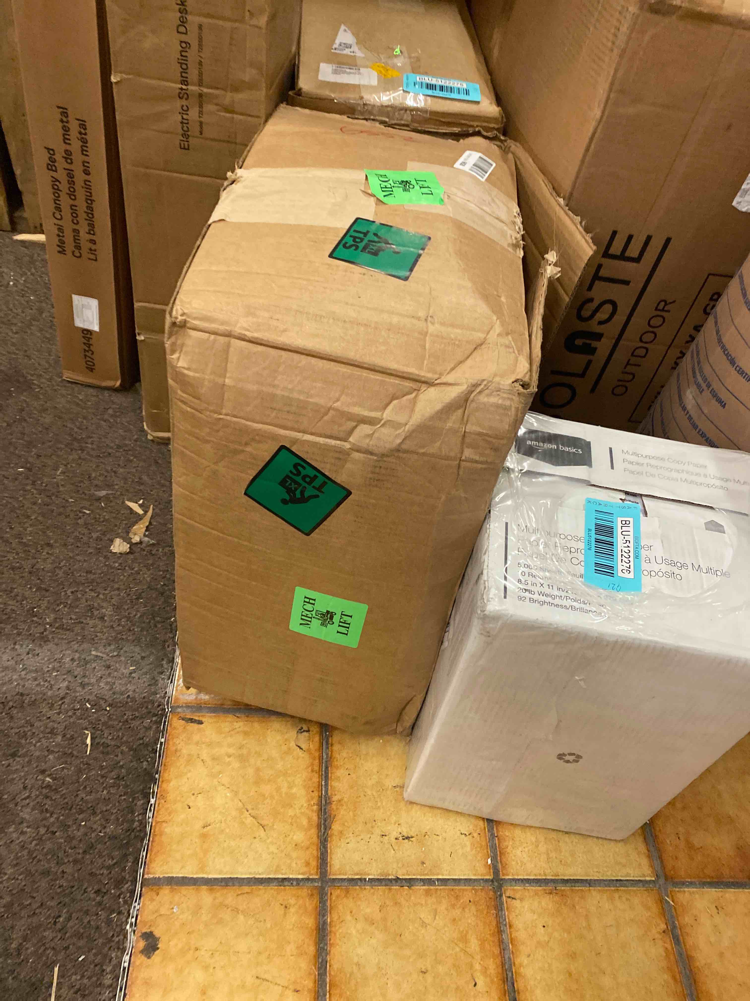 https://s3.amazonaws.com/lotting-images-prod/phillipi/BLU5122281_1698865599256.jpeg