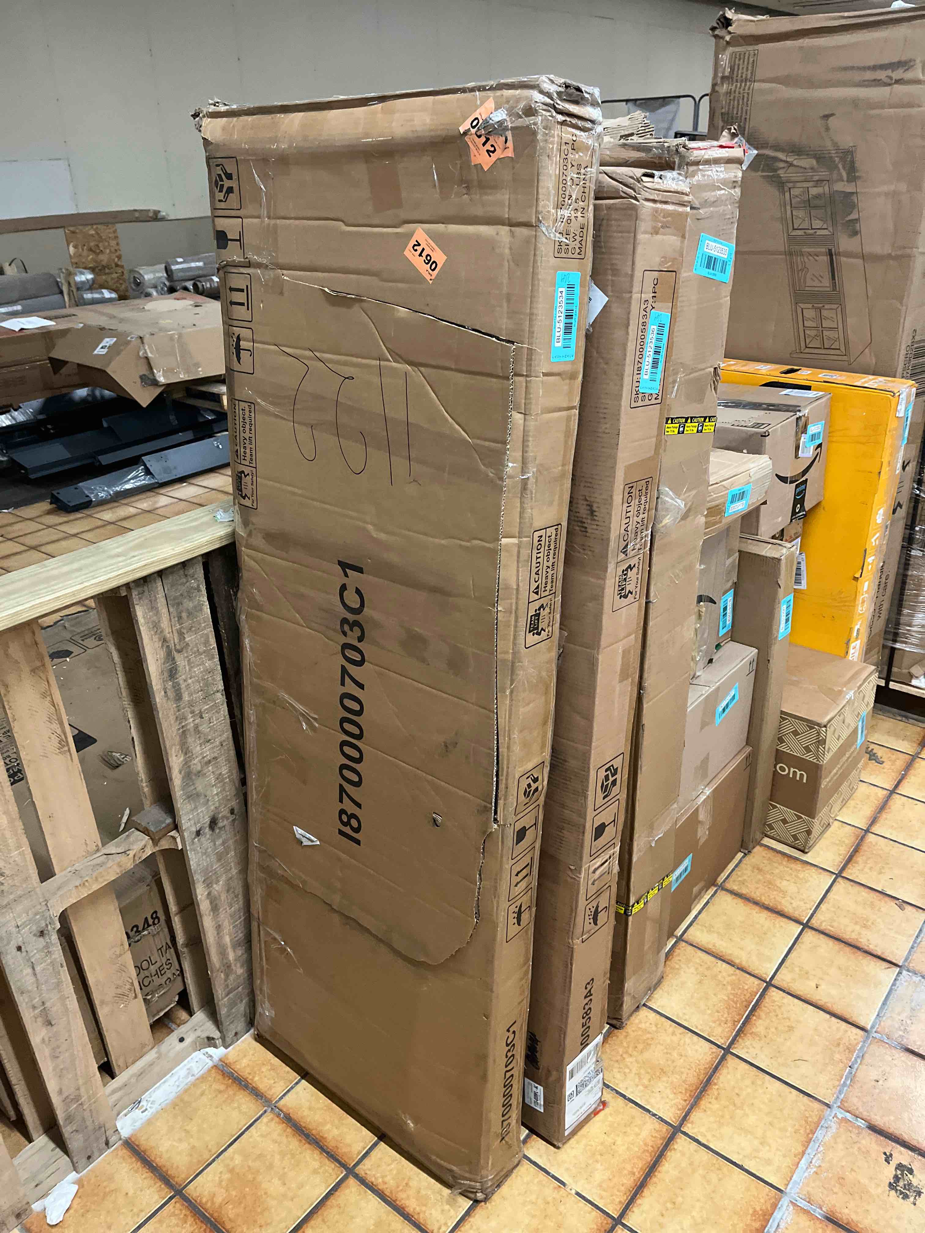 https://s3.amazonaws.com/lotting-images-prod/phillipi/BLU5123534_1707359763539.jpeg