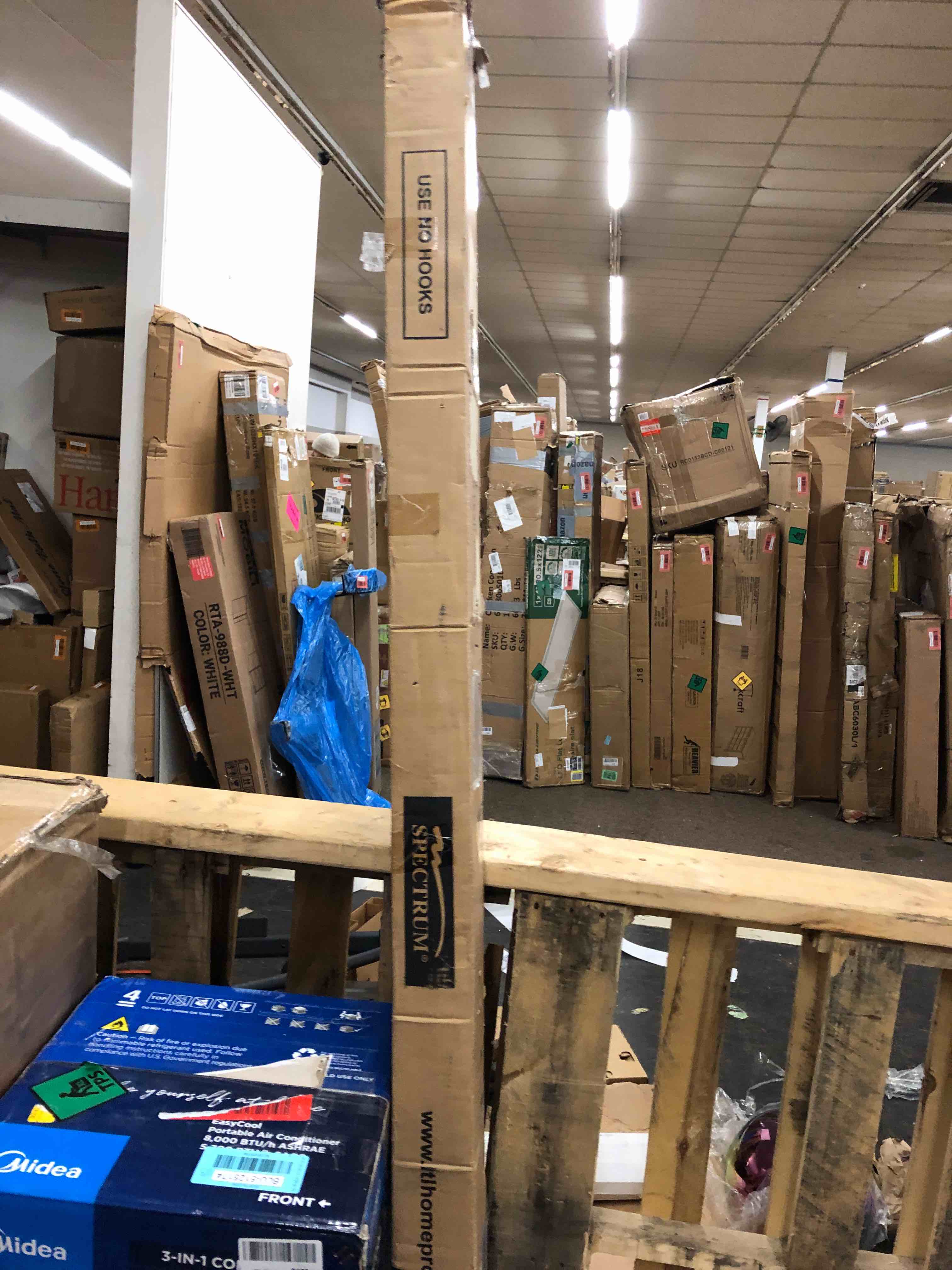 https://s3.amazonaws.com/lotting-images-prod/phillipi/BLU5125173_1705603920068.jpeg