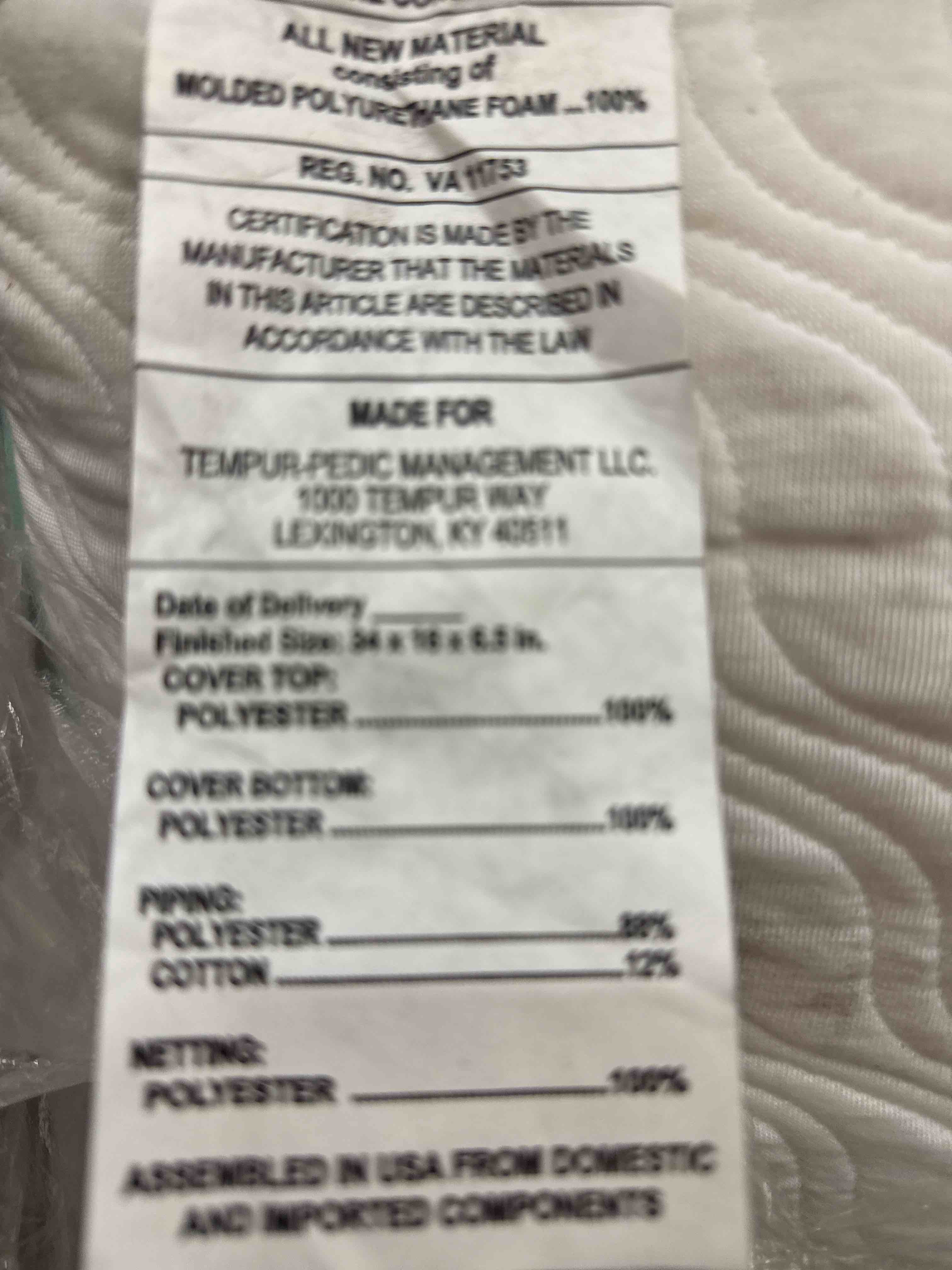 Condition photo showing Good Condition for tempur-pedic king pillow