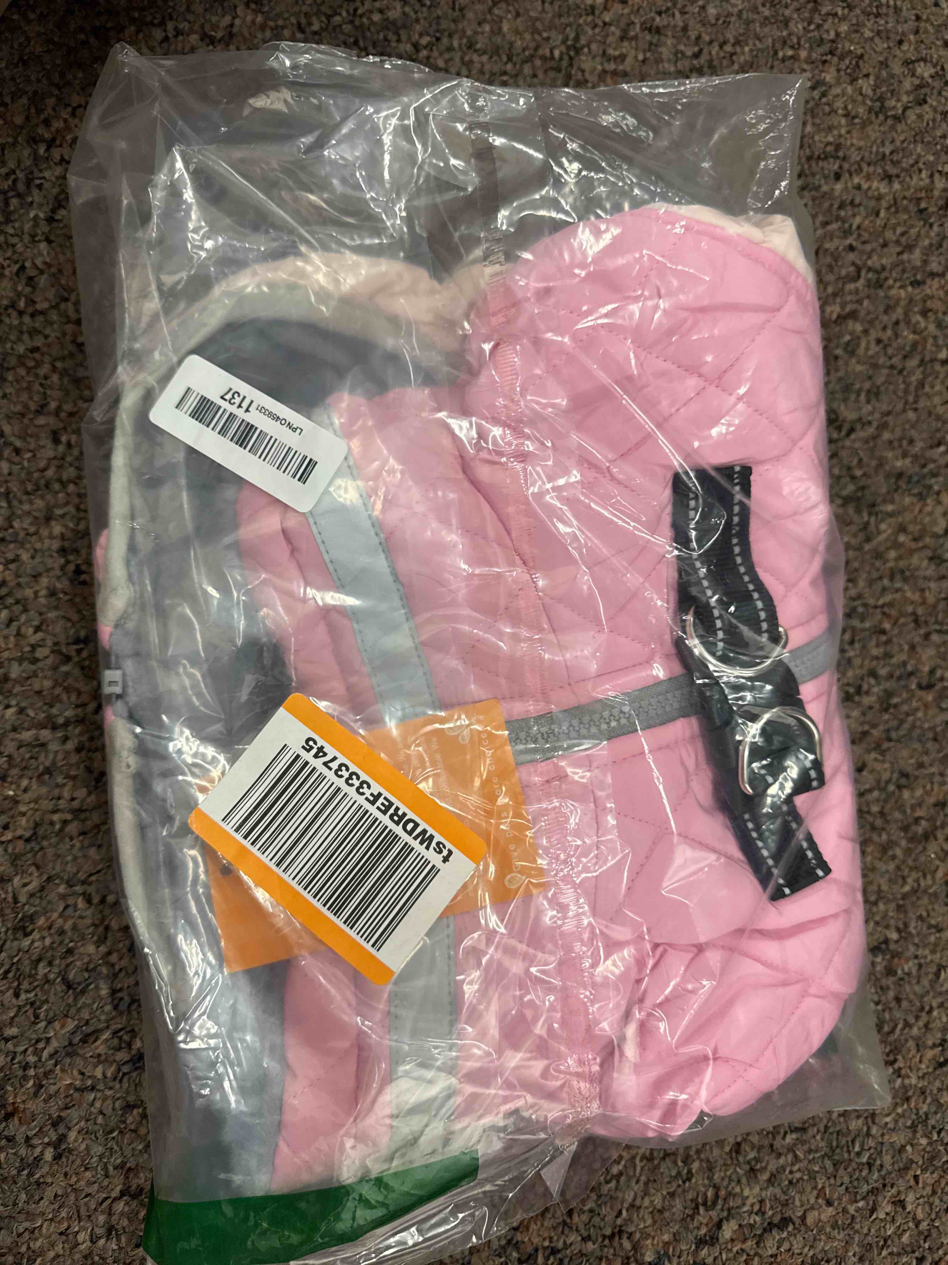 Condition photo showing New/Like New for lelepet warm dog coats for large dogs waterproof dog winter jacket reflective pet fleece vest windproof cold weather coats with adjustable buckle & leash hole, pink, l