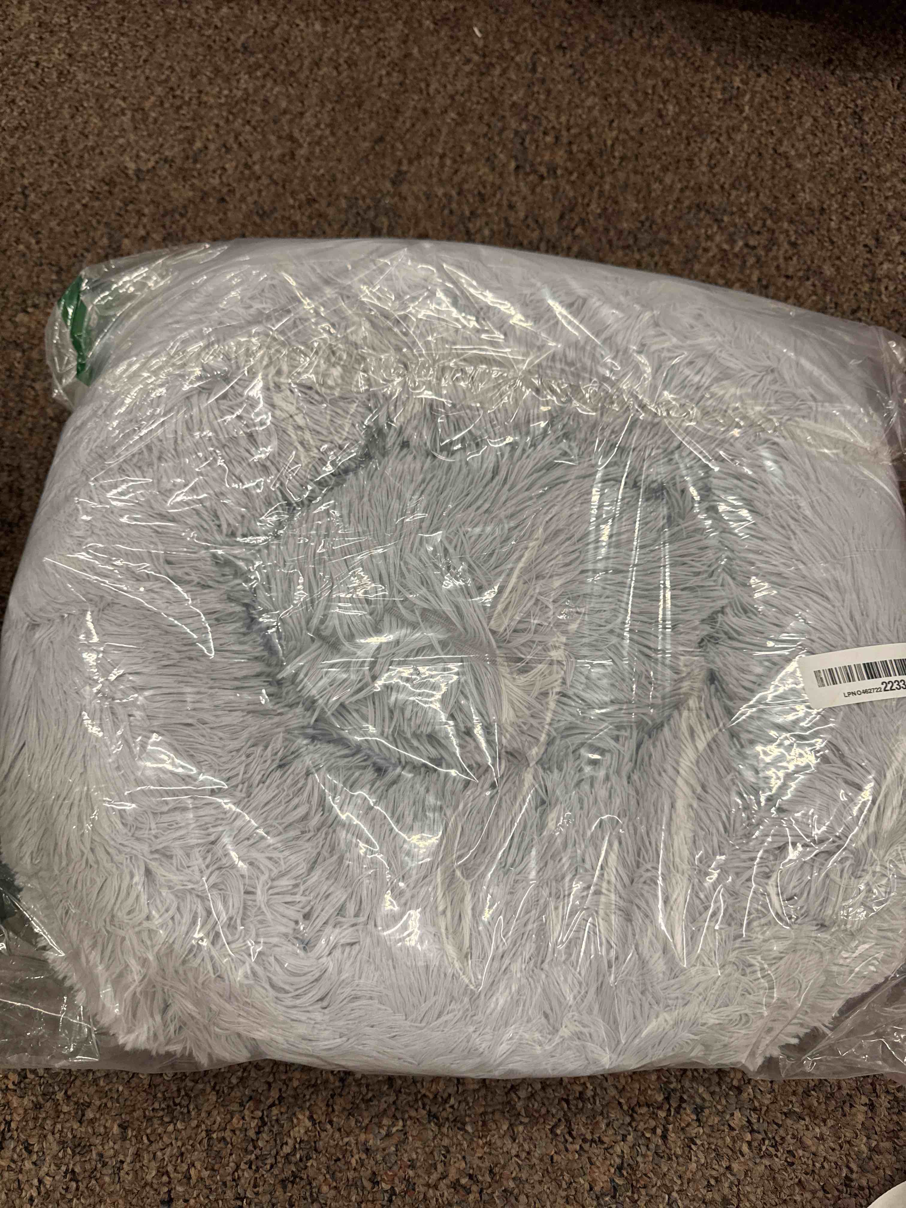 Condition photo showing New/Like New for hoewina dog & cat bed for indoor cats, 20in calming donut bed for puppy and kitten, washable round fluffy pet bed for small medium dogs and cats (light grey)