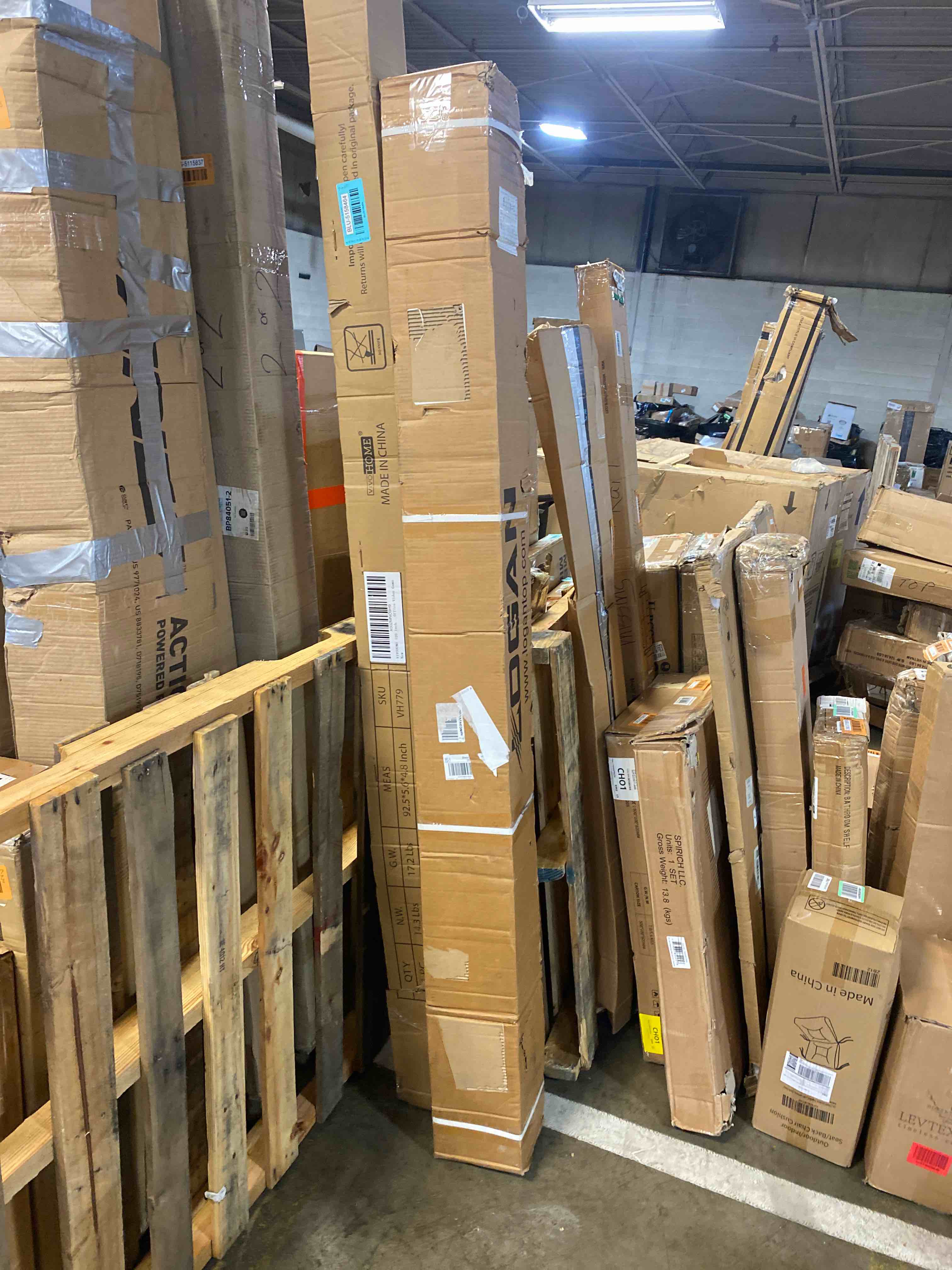 https://s3.amazonaws.com/lotting-images-prod/phillipi/BLU5158465_1698947847222.jpeg