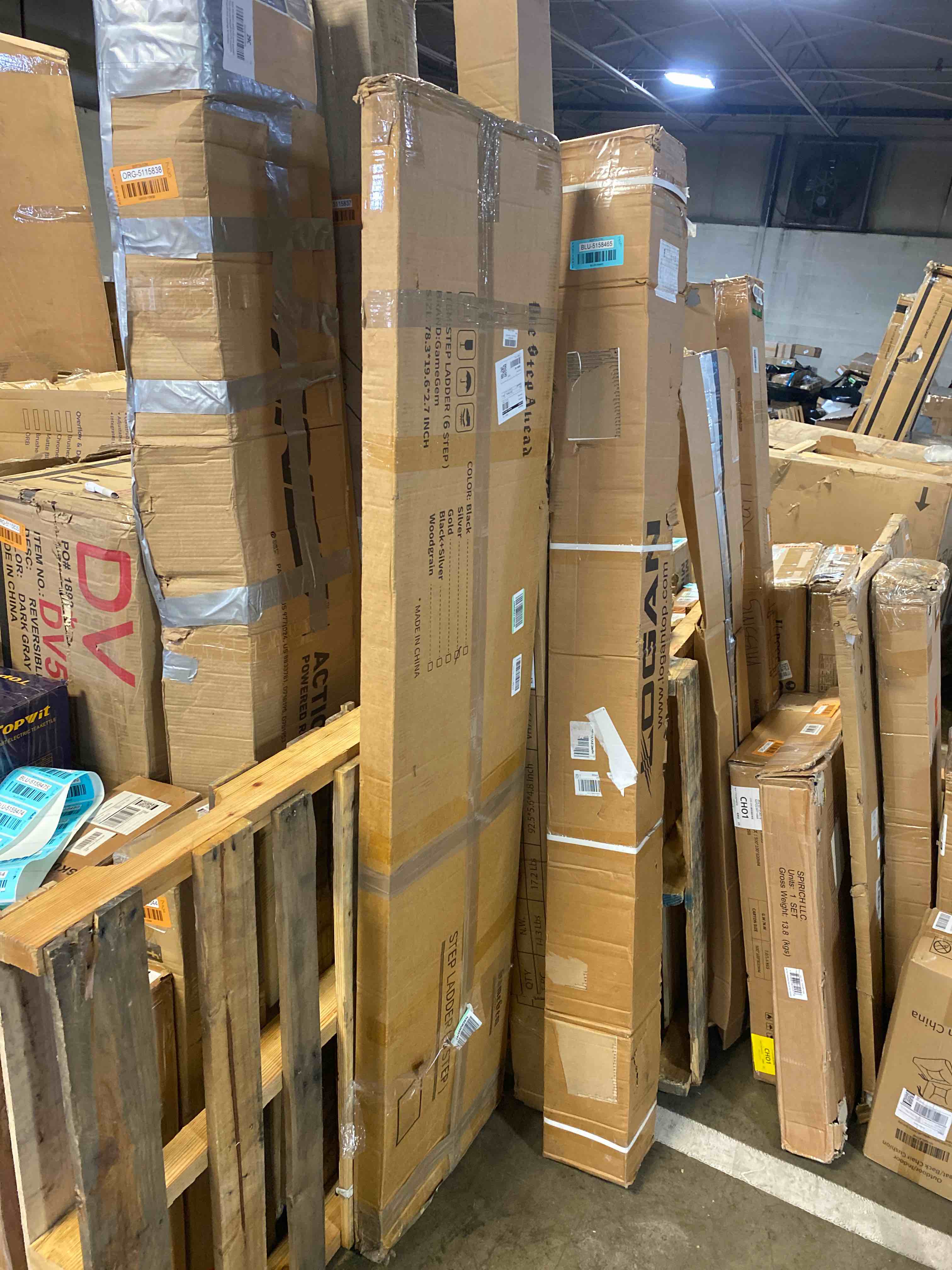 https://s3.amazonaws.com/lotting-images-prod/phillipi/BLU5158466_1698948147681.jpeg