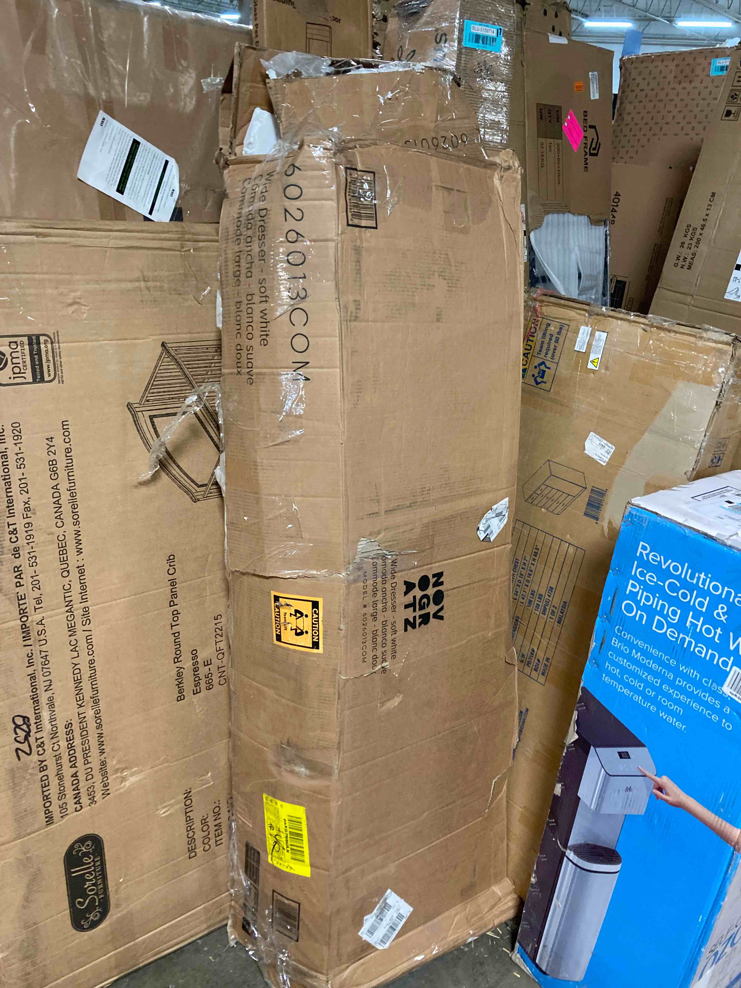 https://s3.amazonaws.com/lotting-images-prod/phillipi/BLU5159721_1697750662222.jpeg