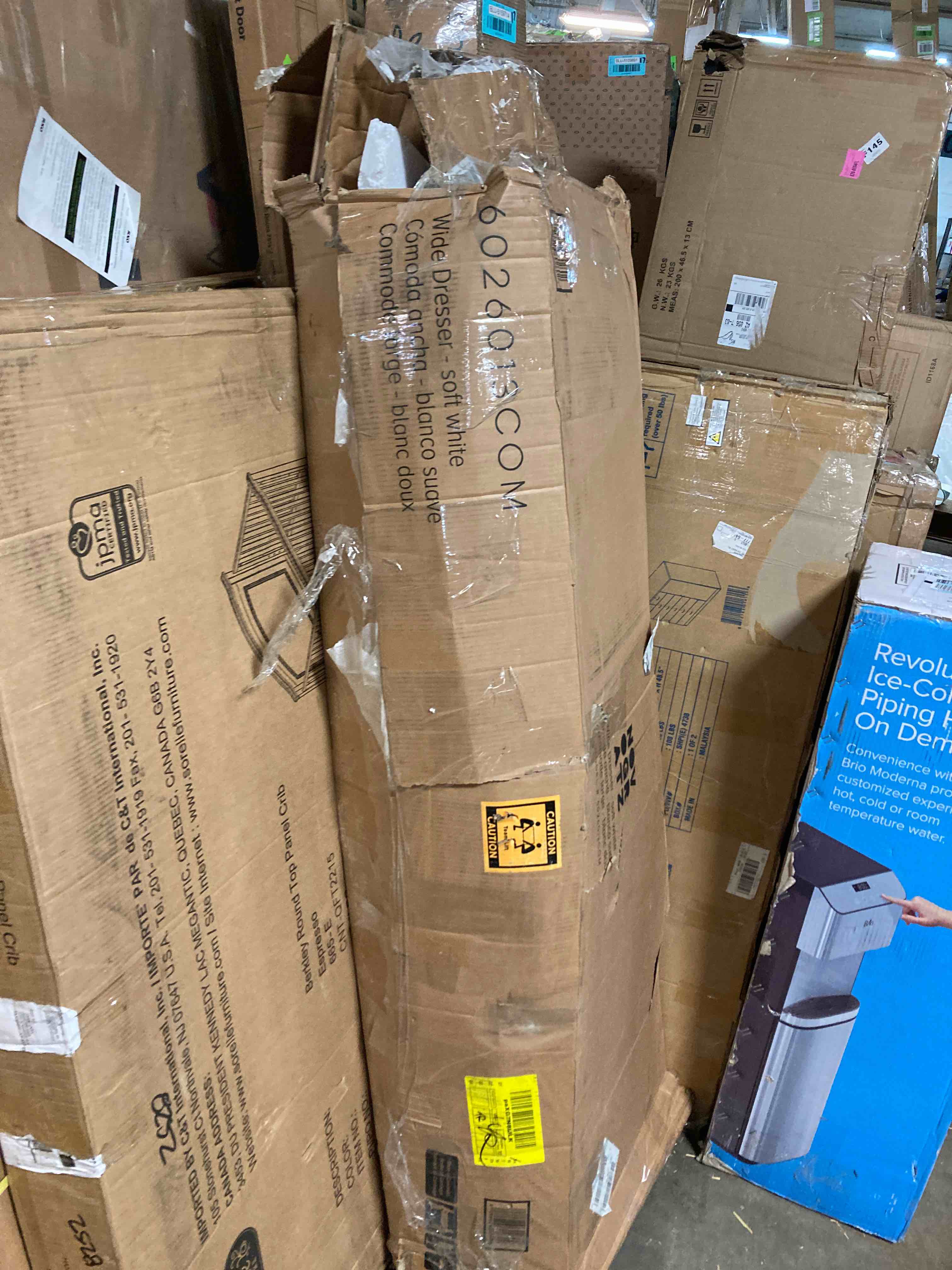 https://s3.amazonaws.com/lotting-images-prod/phillipi/BLU5159721_1697750664499.jpeg