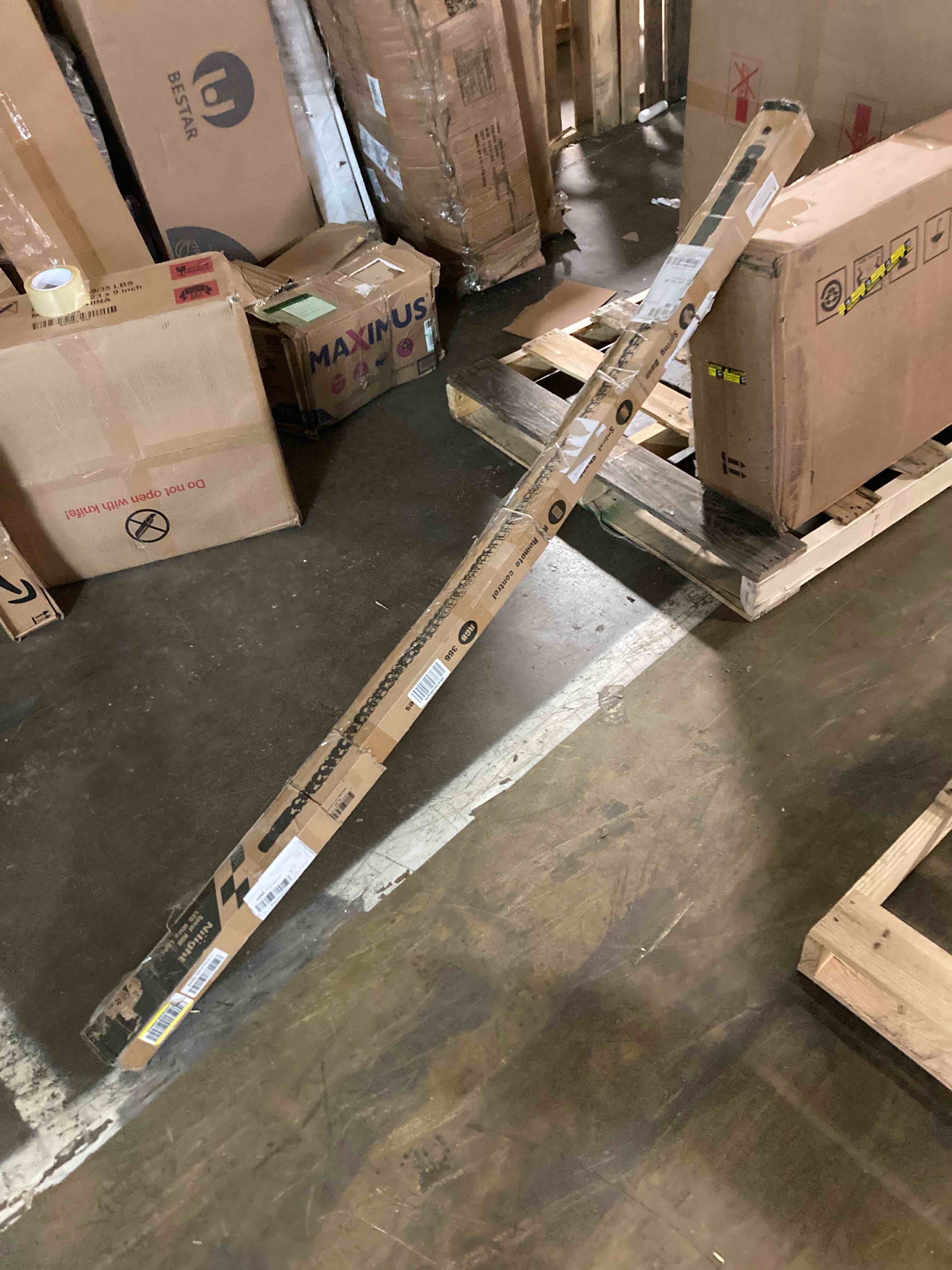 https://s3.amazonaws.com/lotting-images-prod/phillipi/BLU5161169_1696356447592.jpeg