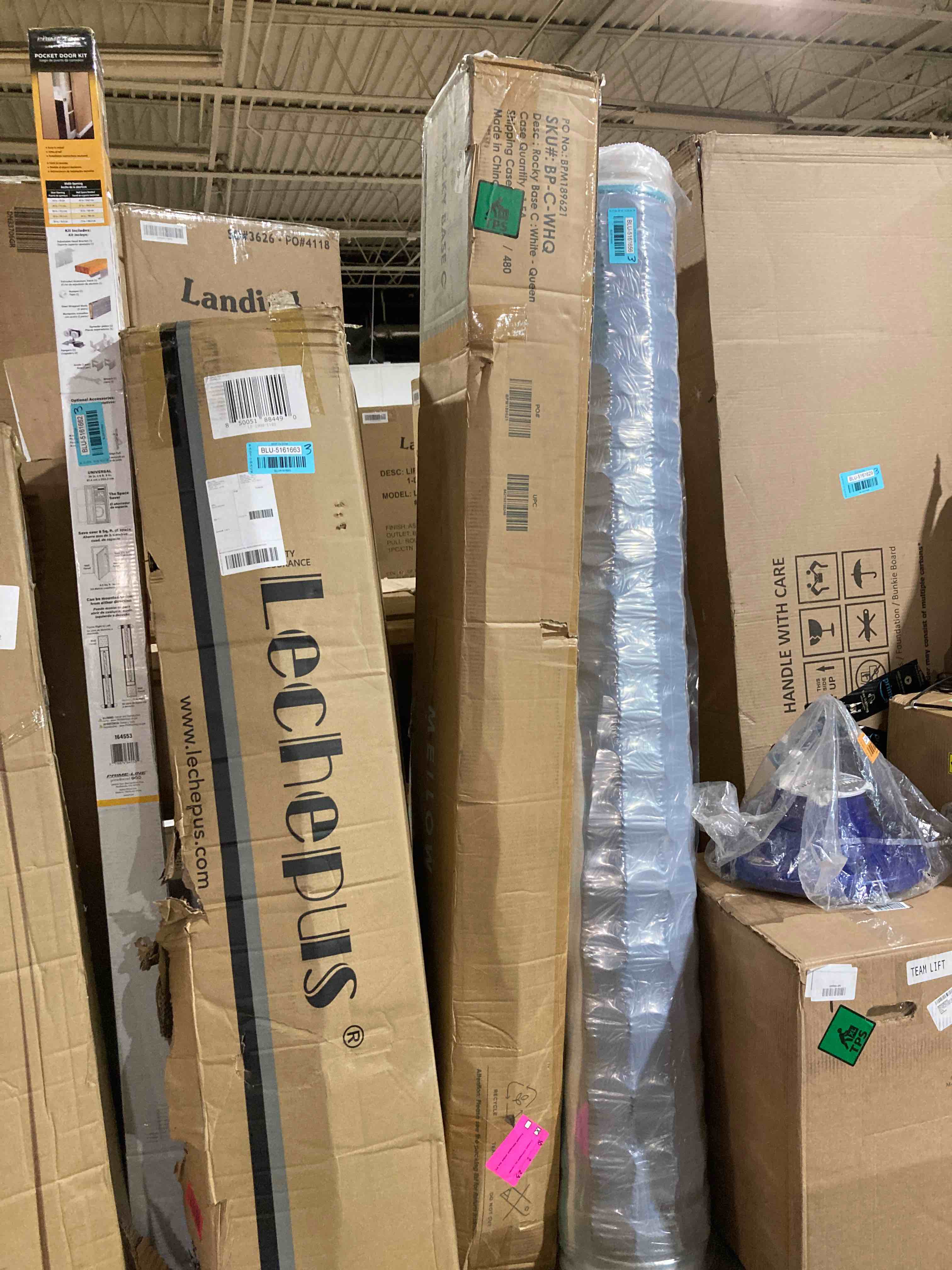 https://s3.amazonaws.com/lotting-images-prod/phillipi/BLU5161664_1696873762268.jpeg