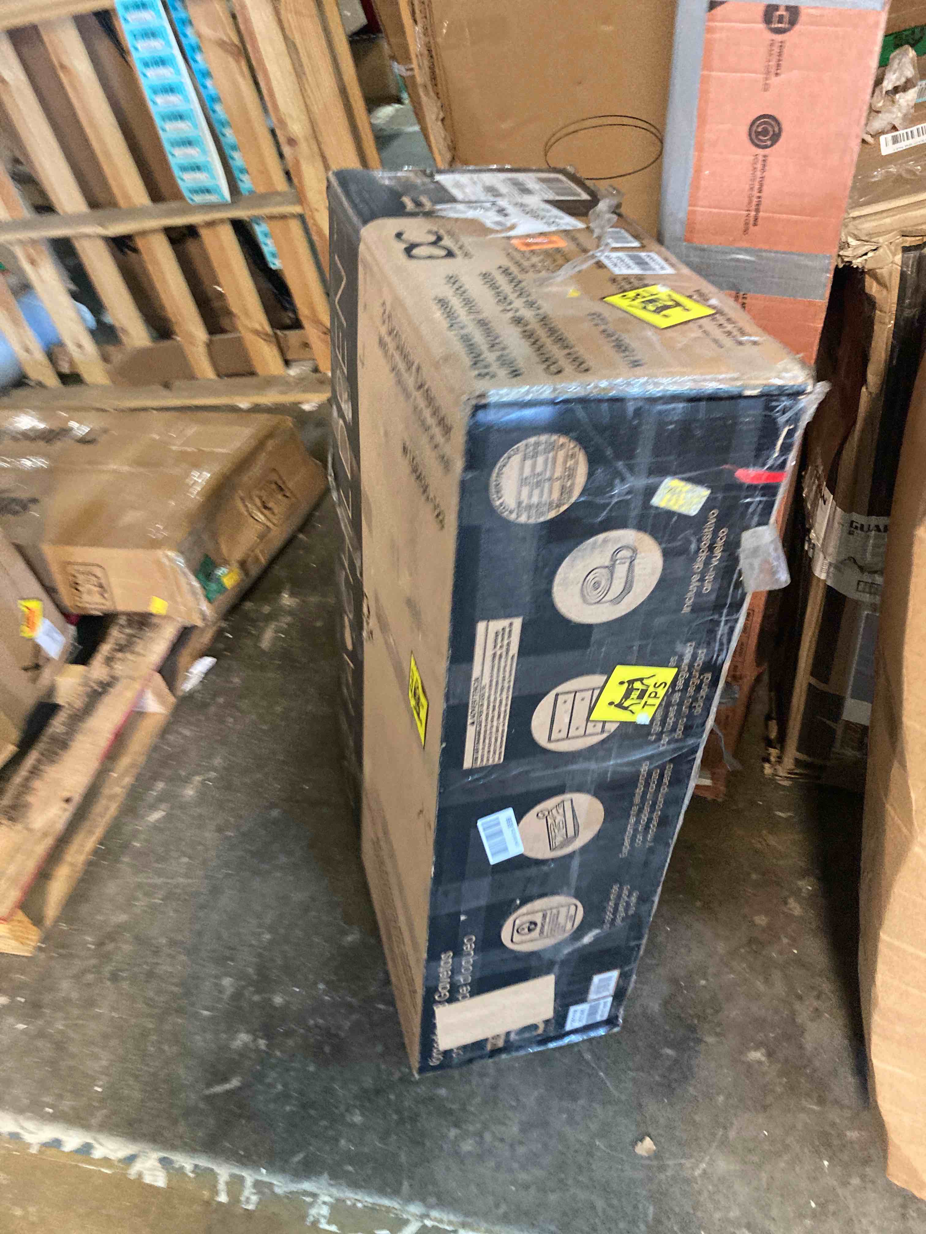 https://s3.amazonaws.com/lotting-images-prod/phillipi/BLU5165086_1699900334091.jpeg