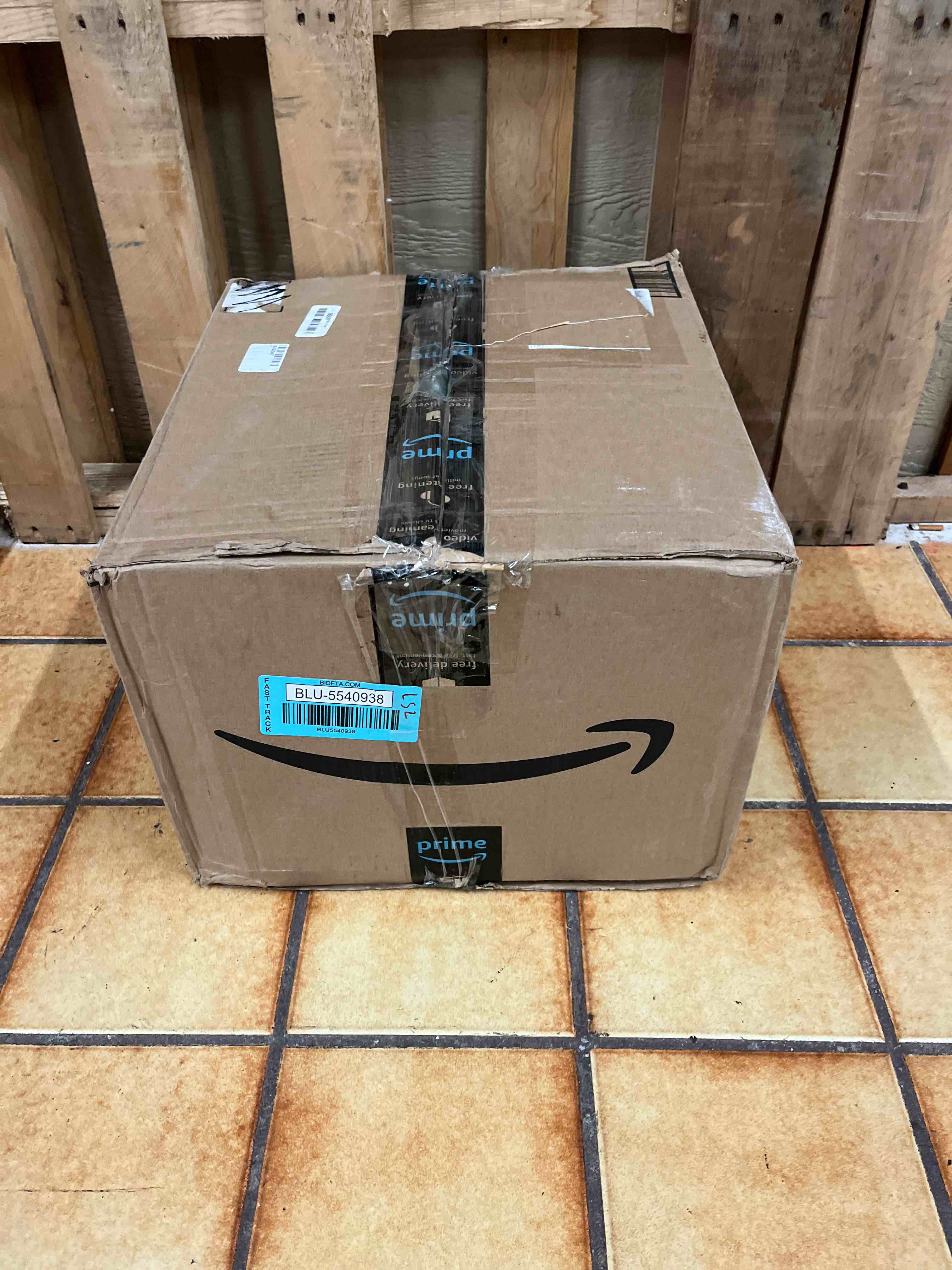 https://s3.amazonaws.com/lotting-images-prod/phillipi/BLU5540938_1726657046314.jpeg