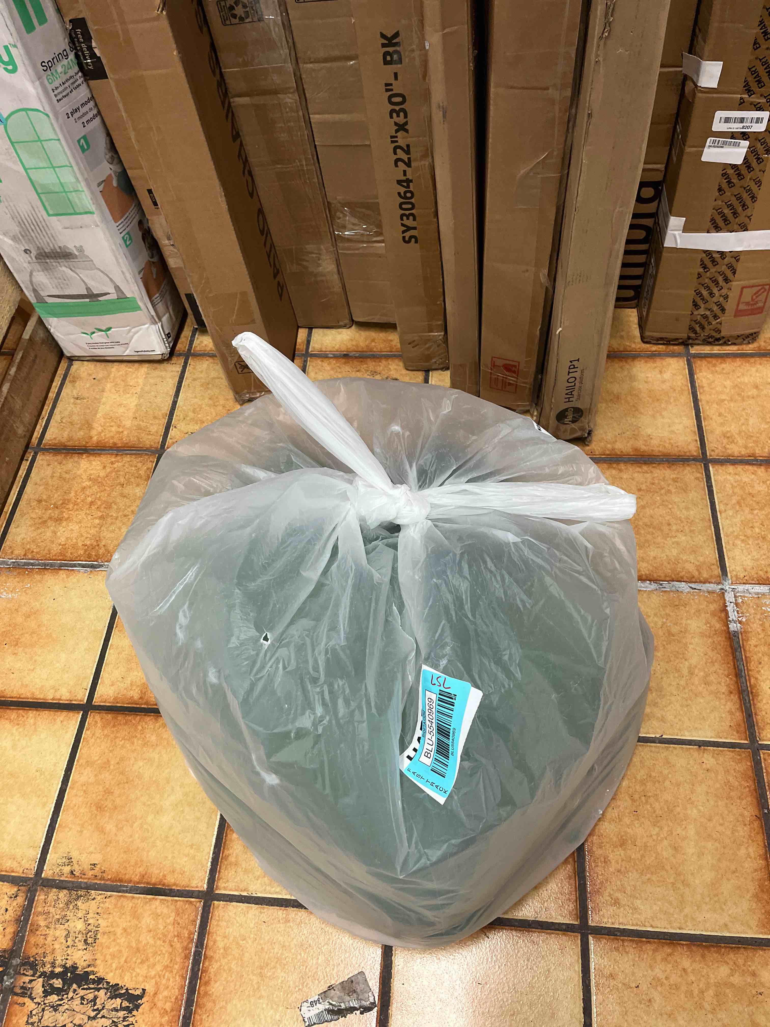 https://s3.amazonaws.com/lotting-images-prod/phillipi/BLU5540969_1726657929368.jpeg