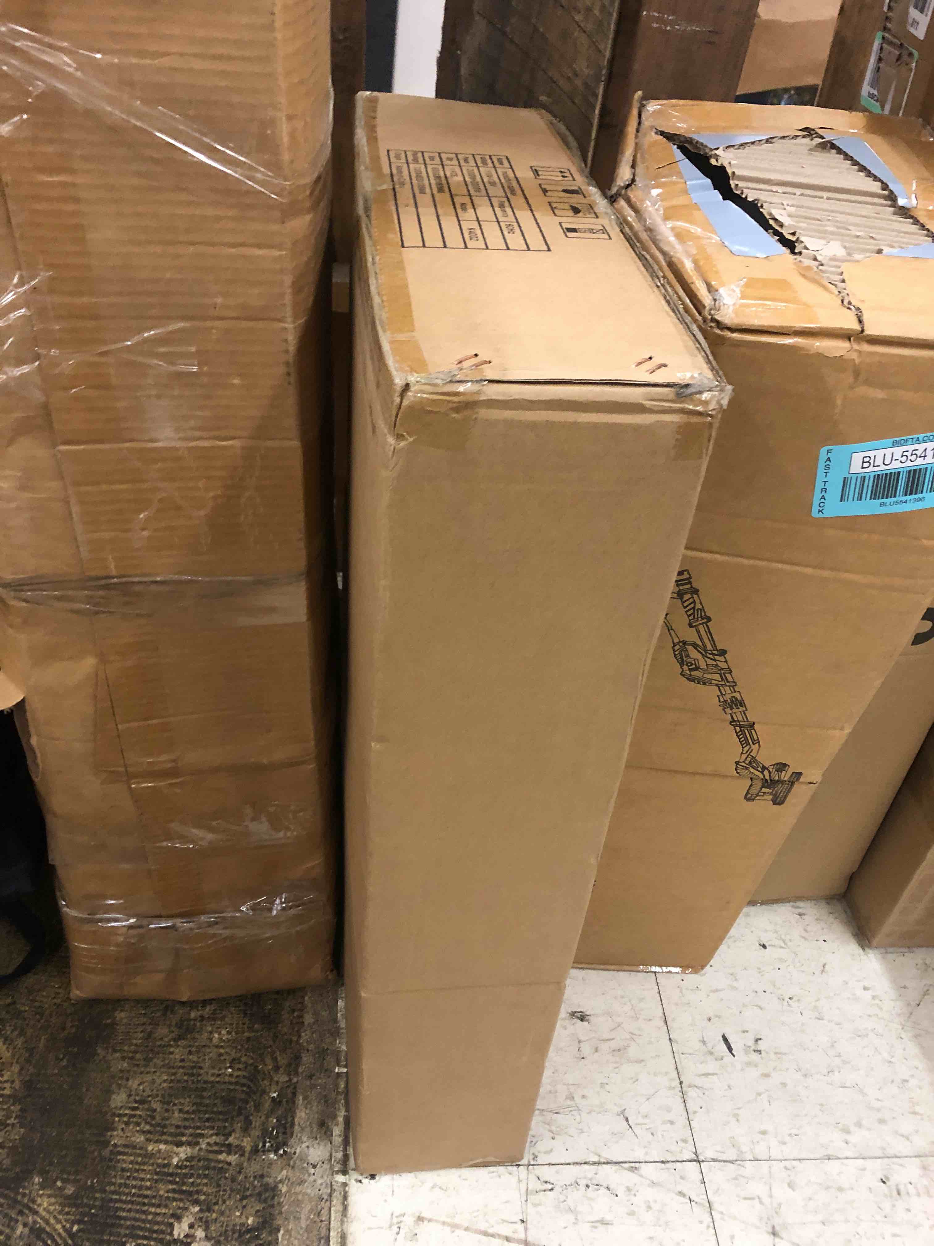https://s3.amazonaws.com/lotting-images-prod/phillipi/BLU5541397_1729871615573.jpeg