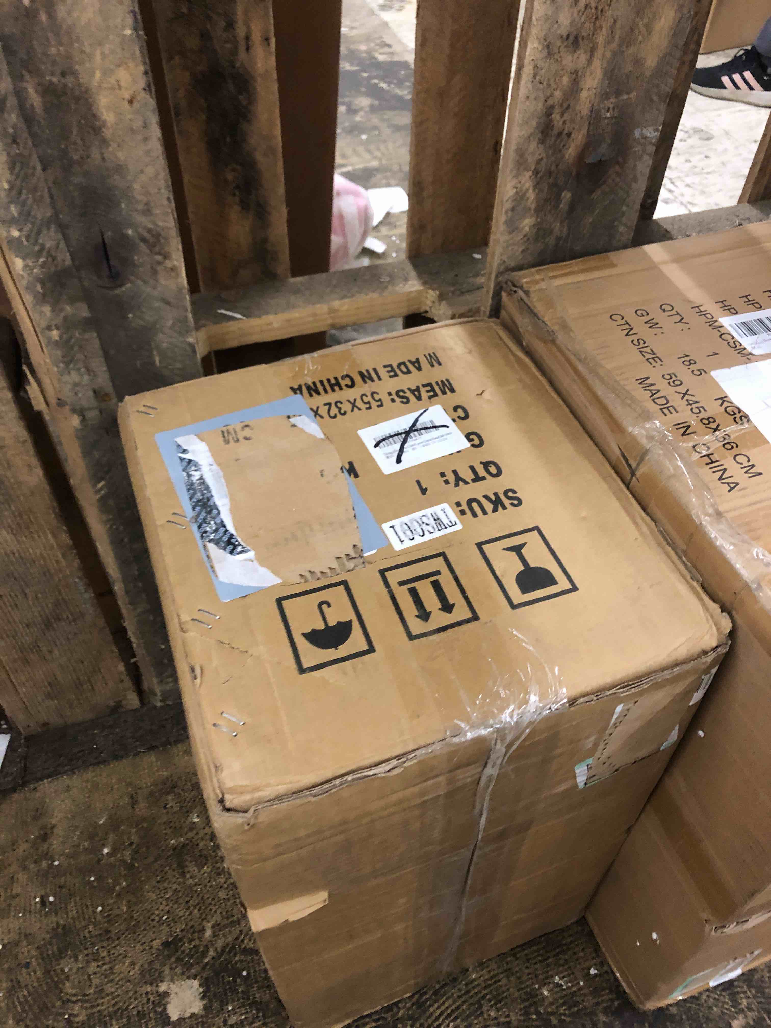 https://s3.amazonaws.com/lotting-images-prod/phillipi/BLU5541401_1729871864793.jpeg