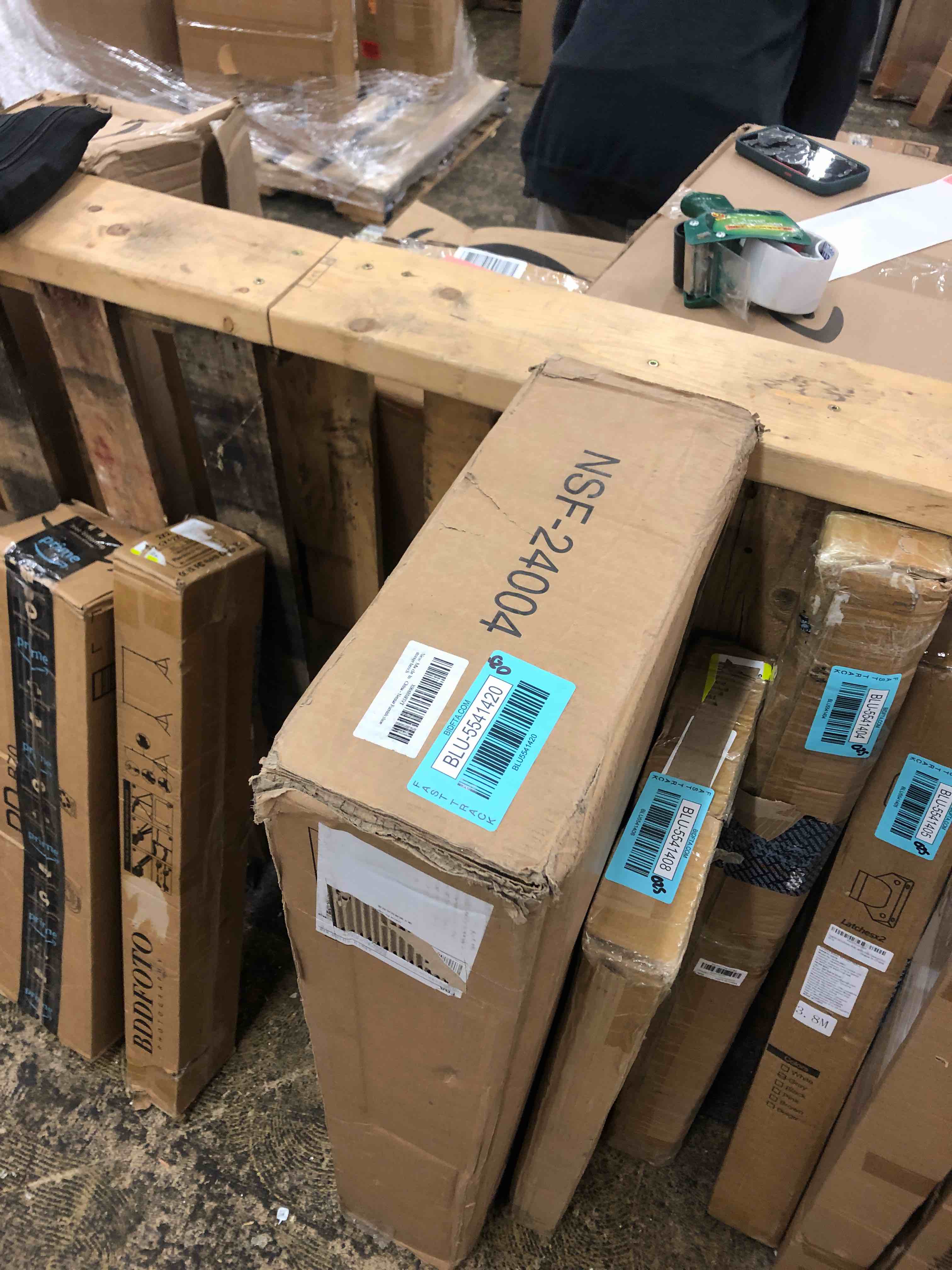 https://s3.amazonaws.com/lotting-images-prod/phillipi/BLU5541420_1729874993323.jpeg