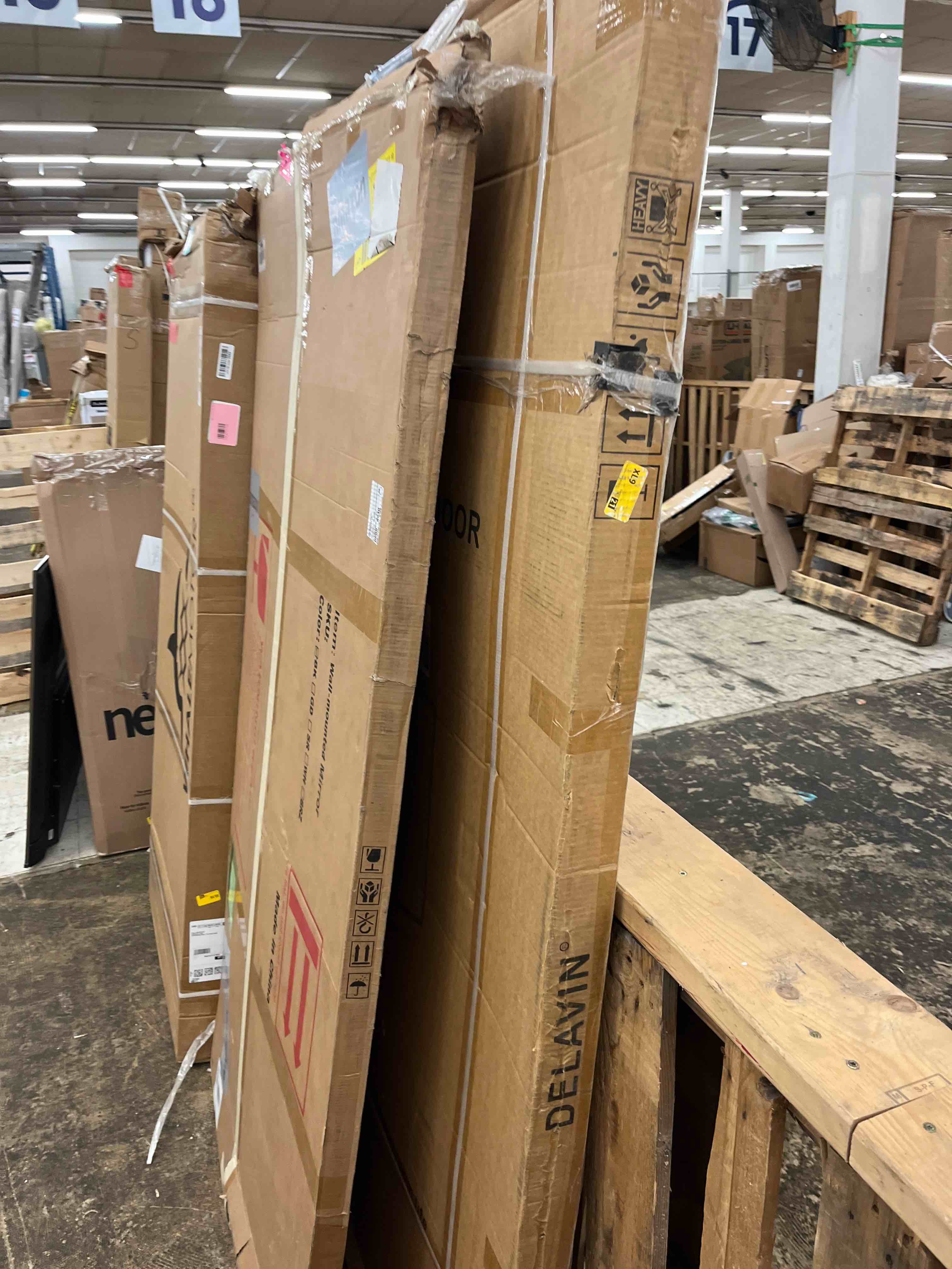 https://s3.amazonaws.com/lotting-images-prod/phillipi/BLU5542073_1728553694329.jpeg