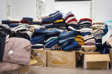 CLOTHING AND MORE (BRAND NEW AND GOOD CONDITION)Mystery Bulk Sale!!!YOU ARE PURCHASING 1 TOTAL PALLETS/GAYLORD. BID IS PER ITEM-245 TOTAL! ONE DAY PICK UP ONLY- MONDAY APRIL 7TH 2025 11AM-3PM. BIDDER MUST SHOW UP WITH THE PROPER VEHICLE/TRAILER SO THAT ITEMS CAN BE PLACED DIRECTLY INTO THE VEHICLE. BULK MAY NOT BE UNWRAPPED OR GONE THROUGH ON THE PREMISES. IF WINNING BIDDER DOES NOT SHOW UP WITH THE PROPER REMOVAL VEHICLE, ITEMS WILL BE FORFEITED.